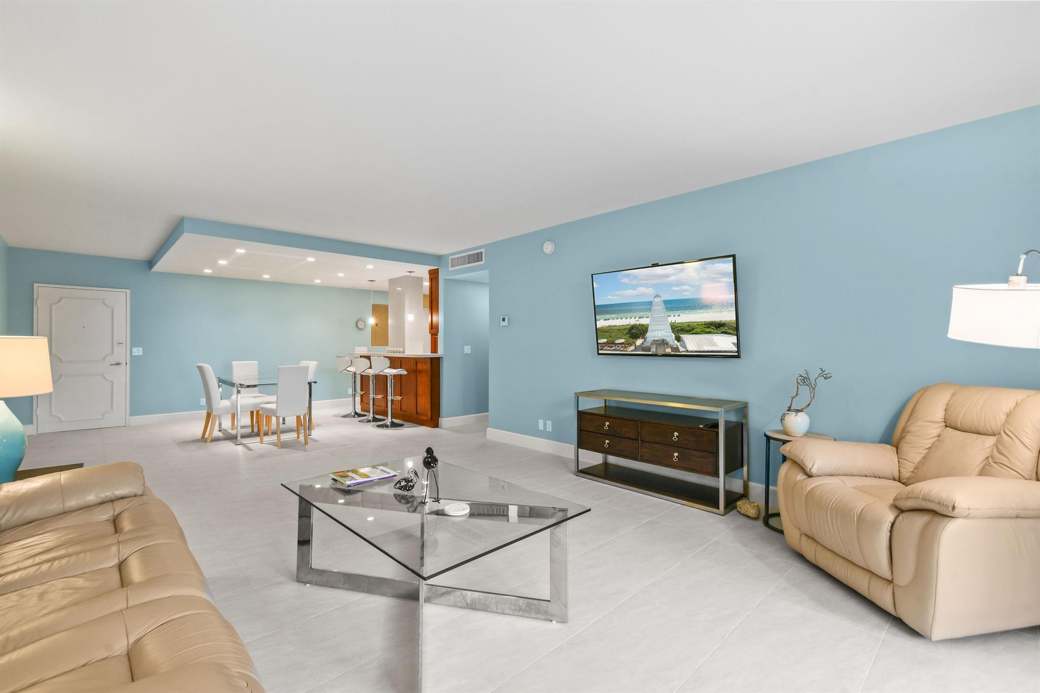 TWENTY TWO NINETY FIVE SO - Residential