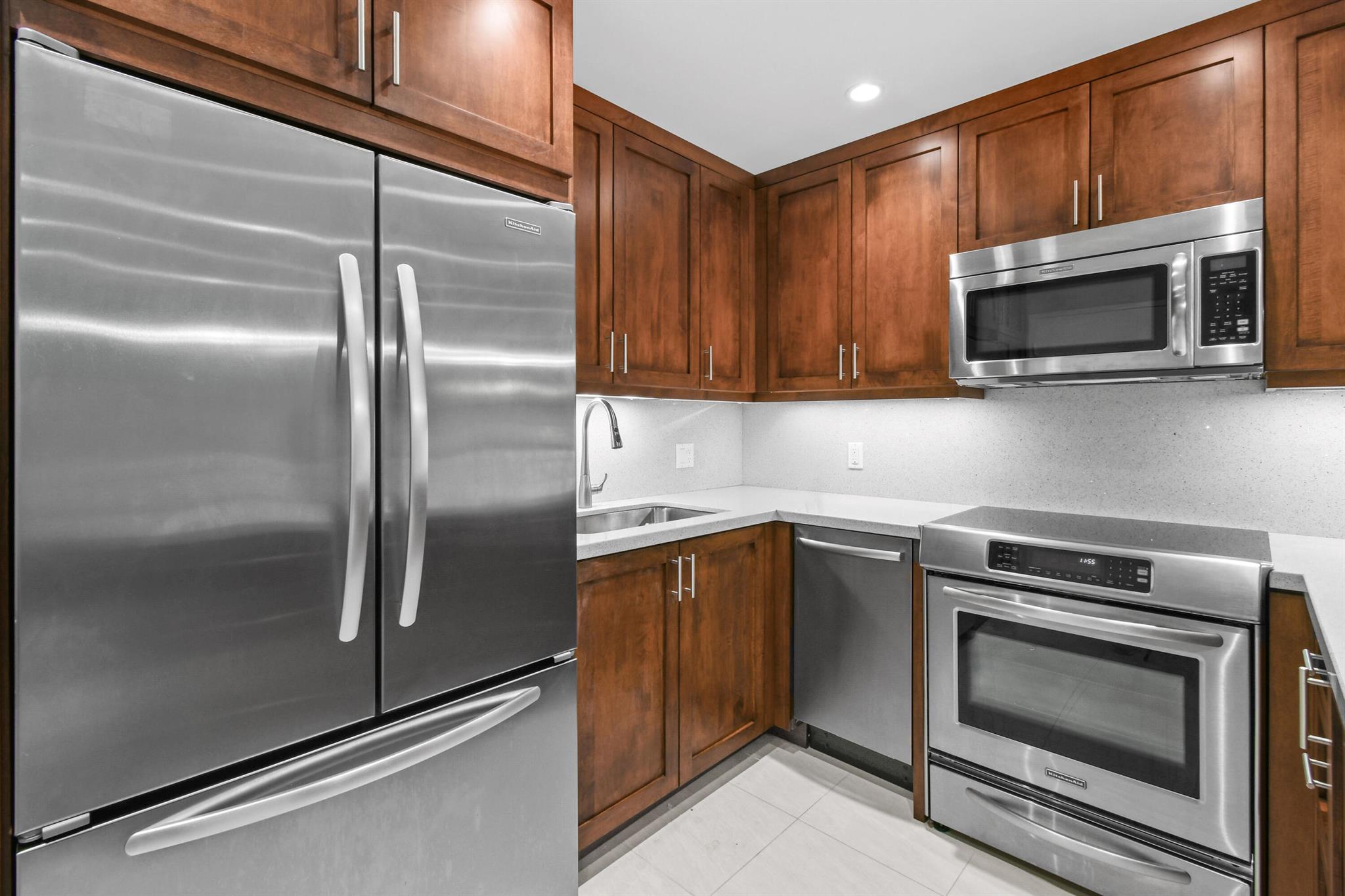 TWENTY TWO NINETY FIVE SO - Residential