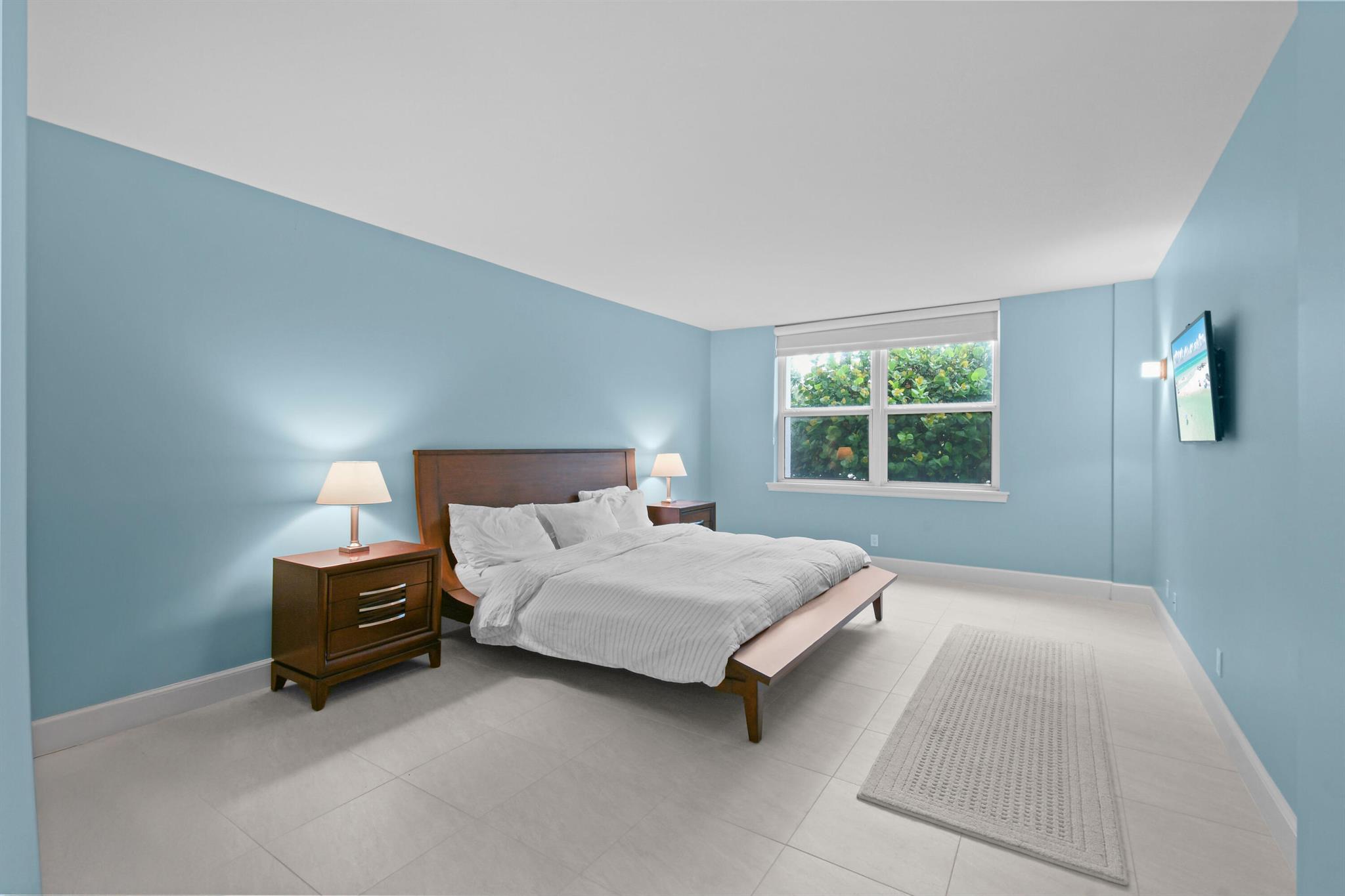 TWENTY TWO NINETY FIVE SO - Residential