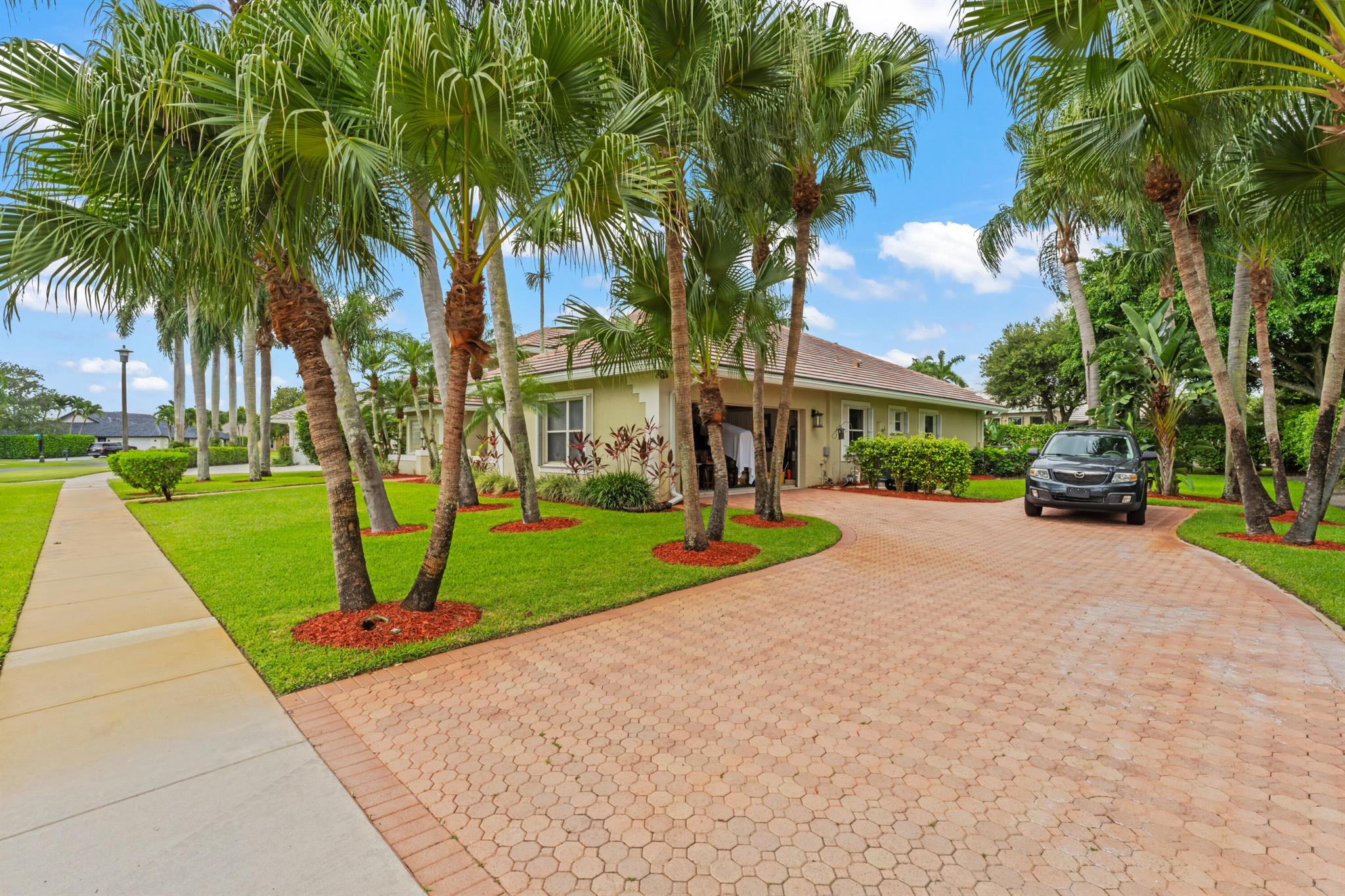 2156 Greenview Cove Drive