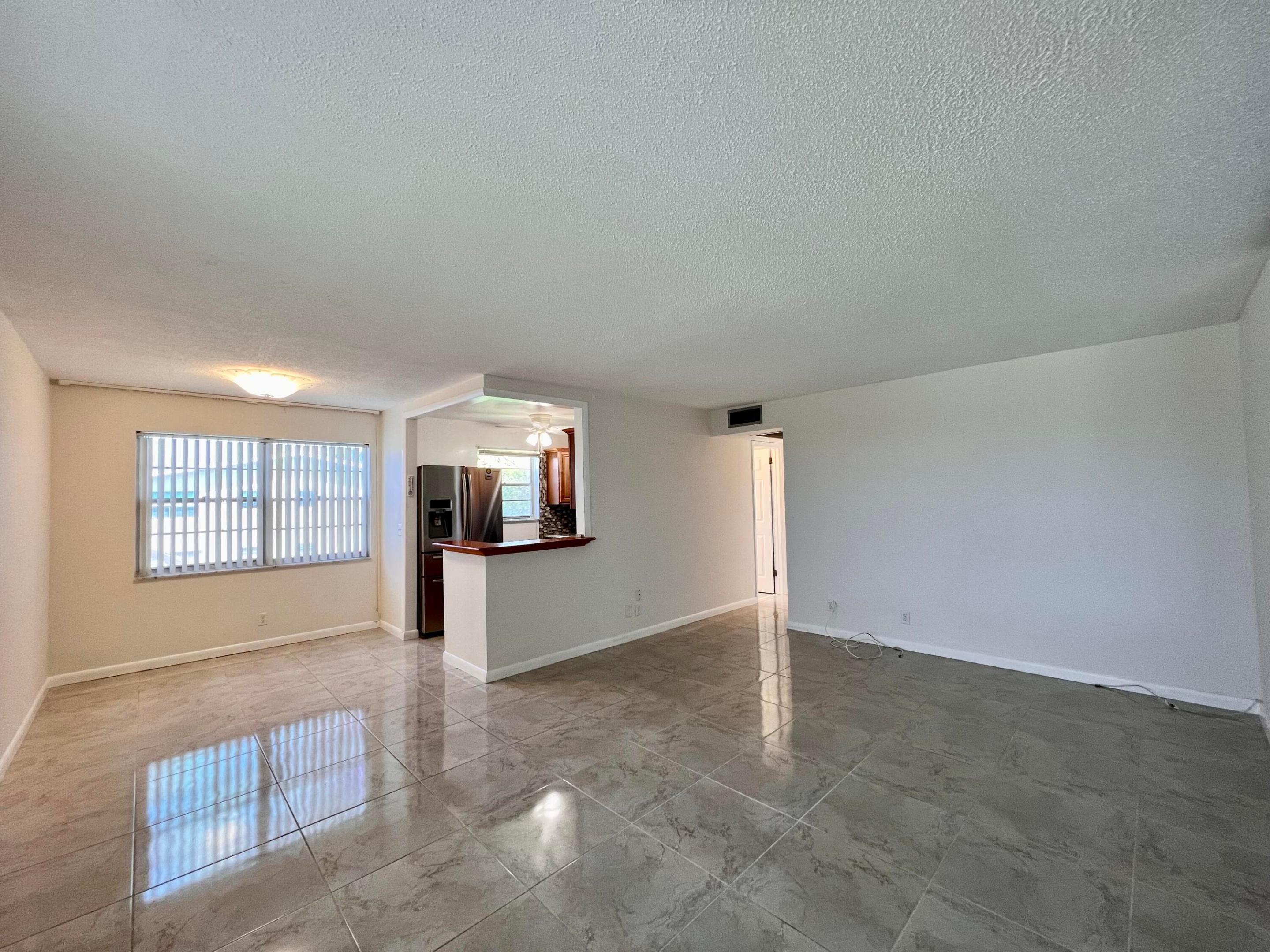 CENTURY VILLAGE - SOMERSET CONDOS - Residential