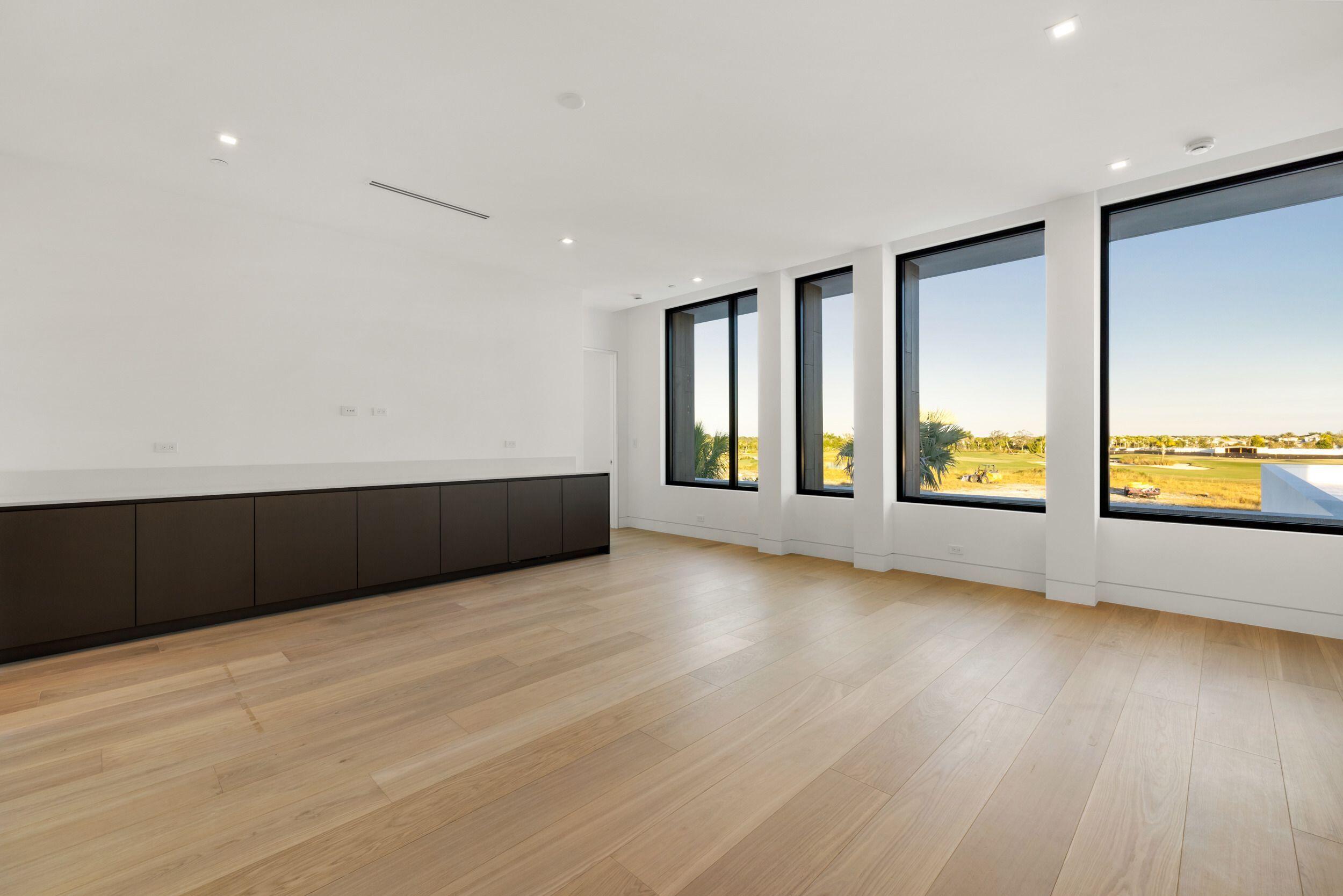 PANTHER NATIONAL AT AVENIR POD - Residential