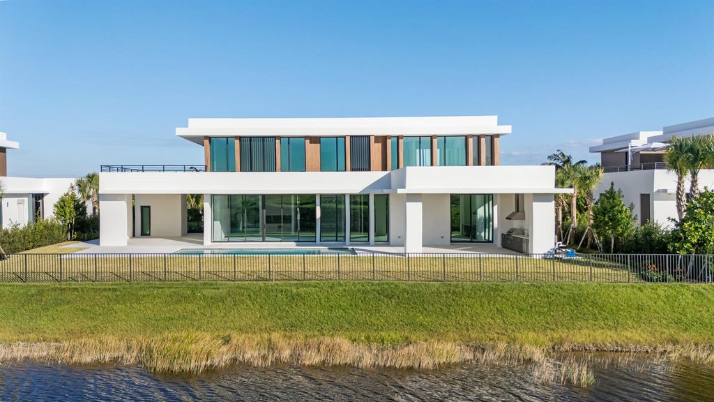 Photo of 10947 Monte Rosa Drive, Palm Beach Gardens, FL 33412 (MLS # R11142086)