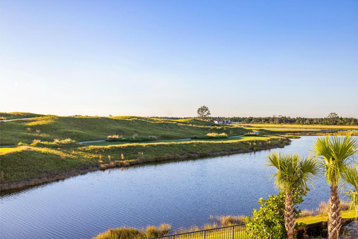 PANTHER NATIONAL AT AVENIR POD - Residential