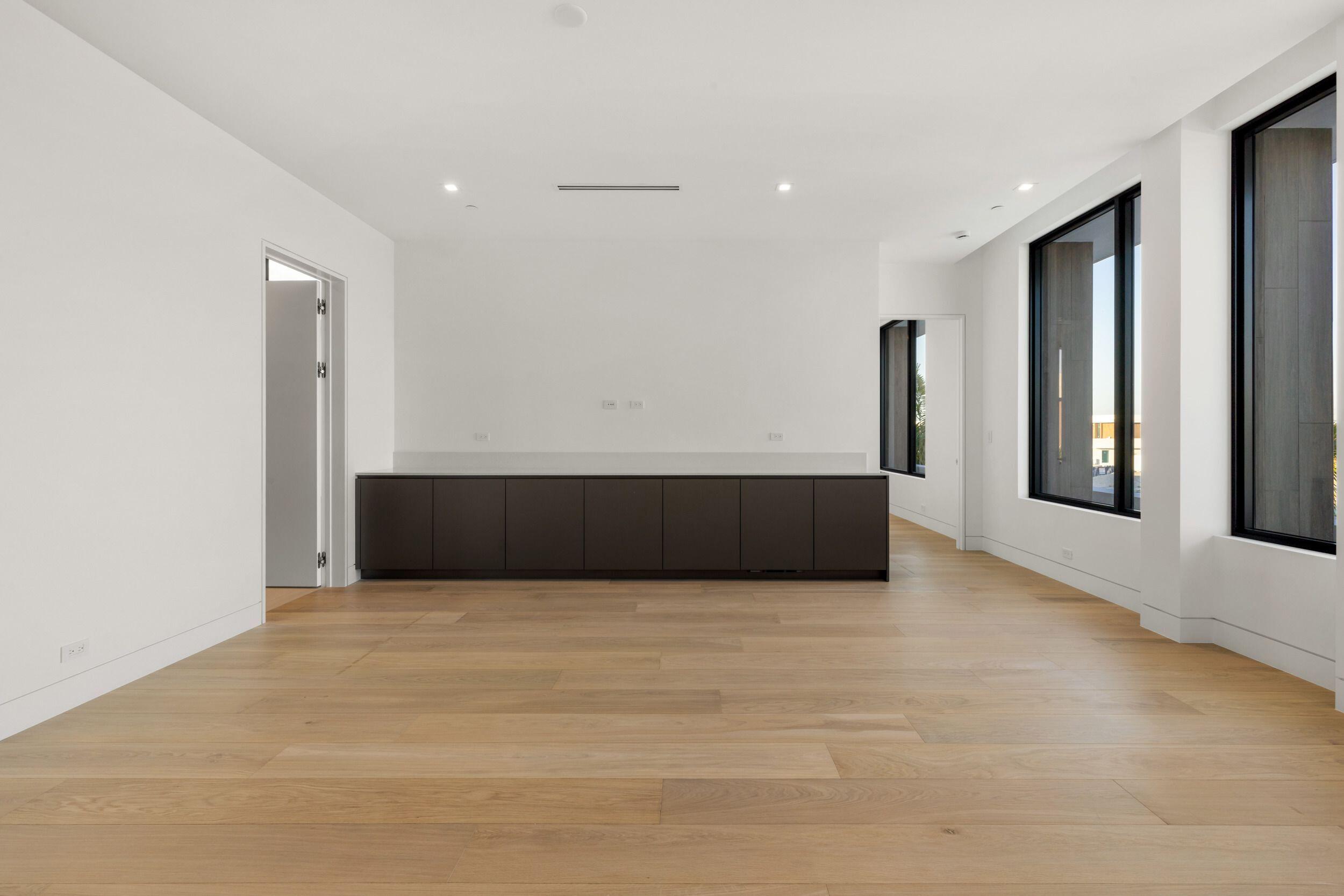 PANTHER NATIONAL AT AVENIR POD - Residential