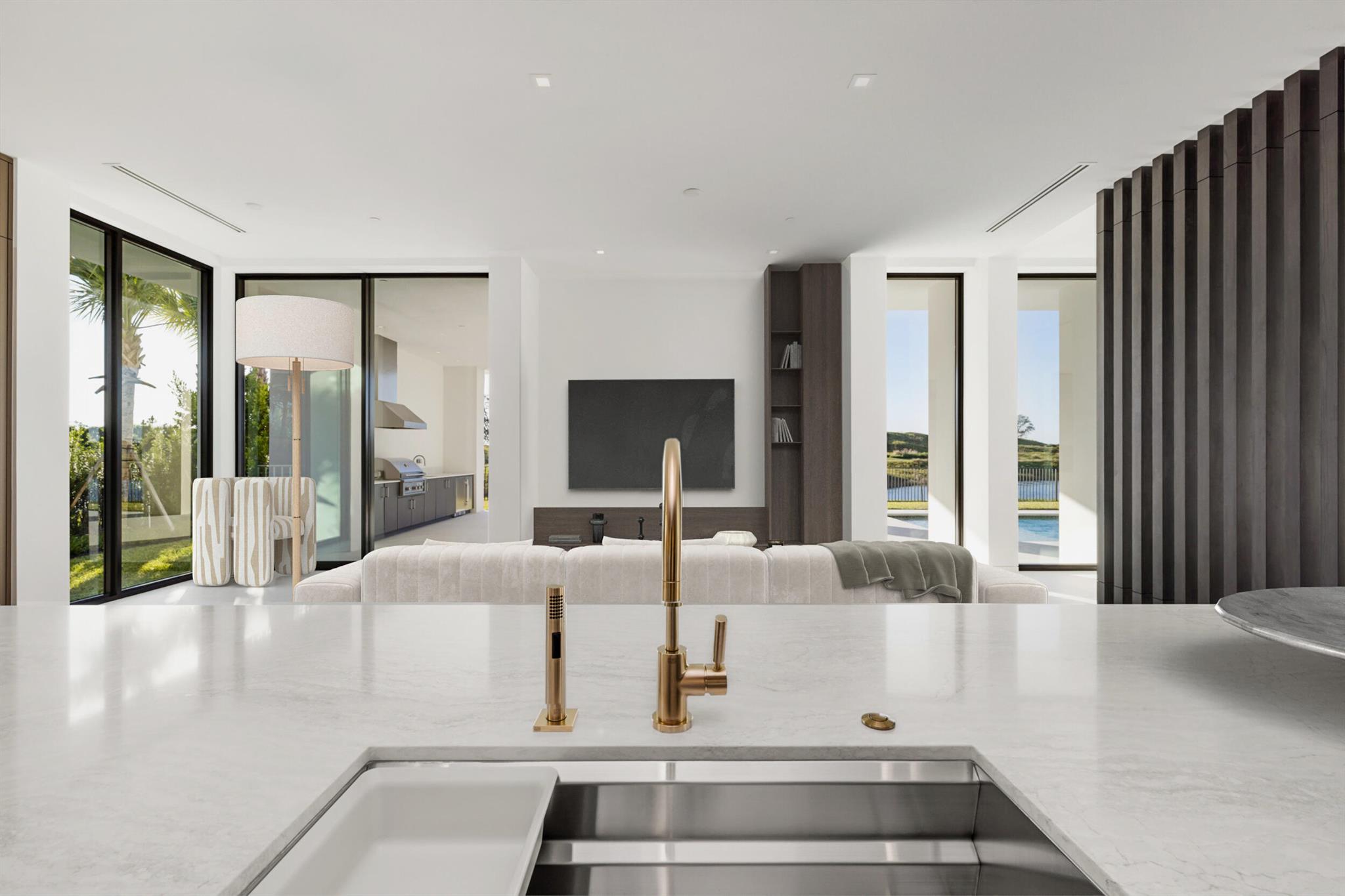 PANTHER NATIONAL AT AVENI - Residential