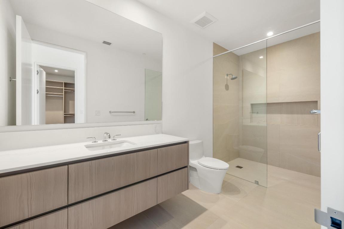 PANTHER NATIONAL AT AVENIR POD - Residential