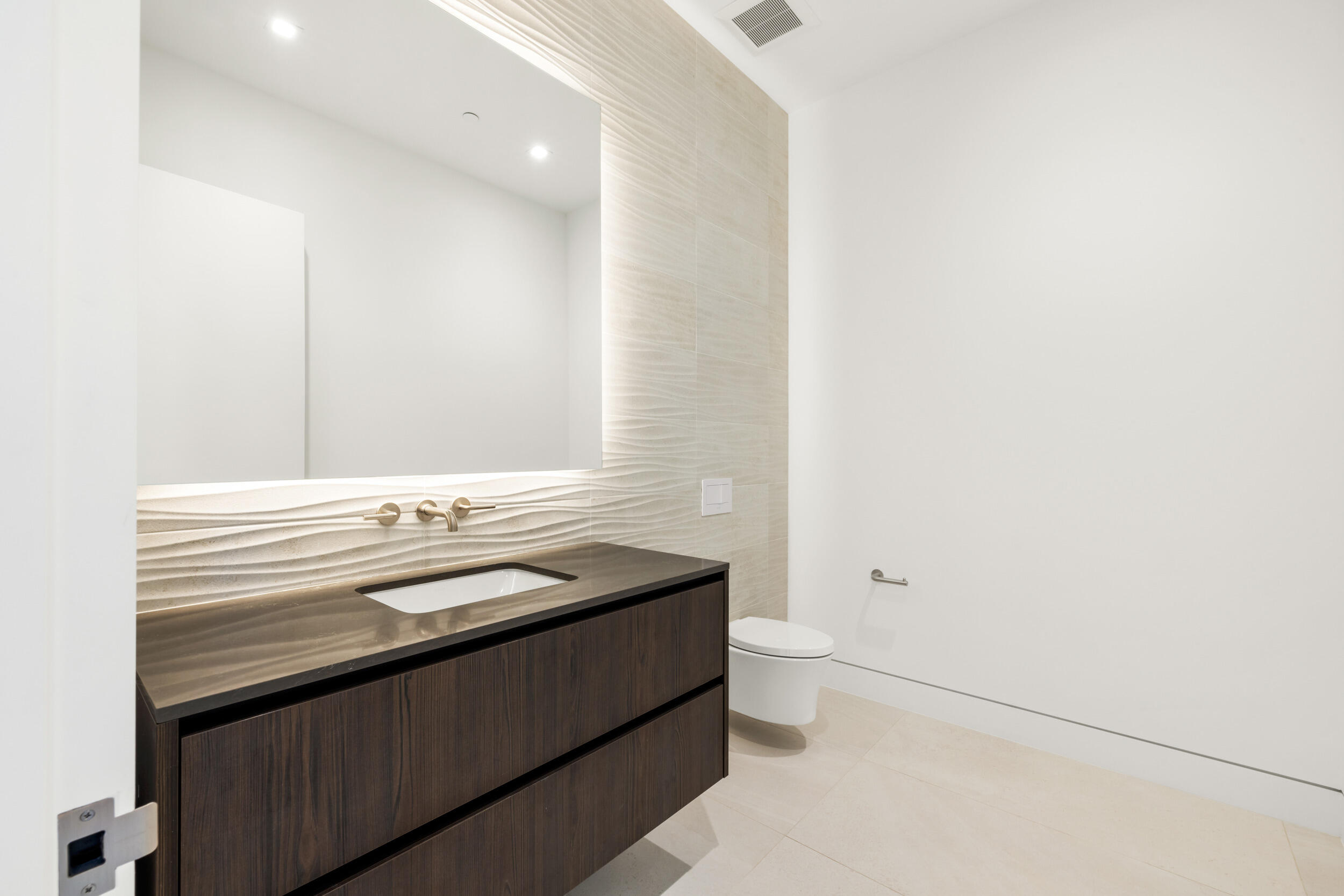 PANTHER NATIONAL AT AVENIR POD - Residential