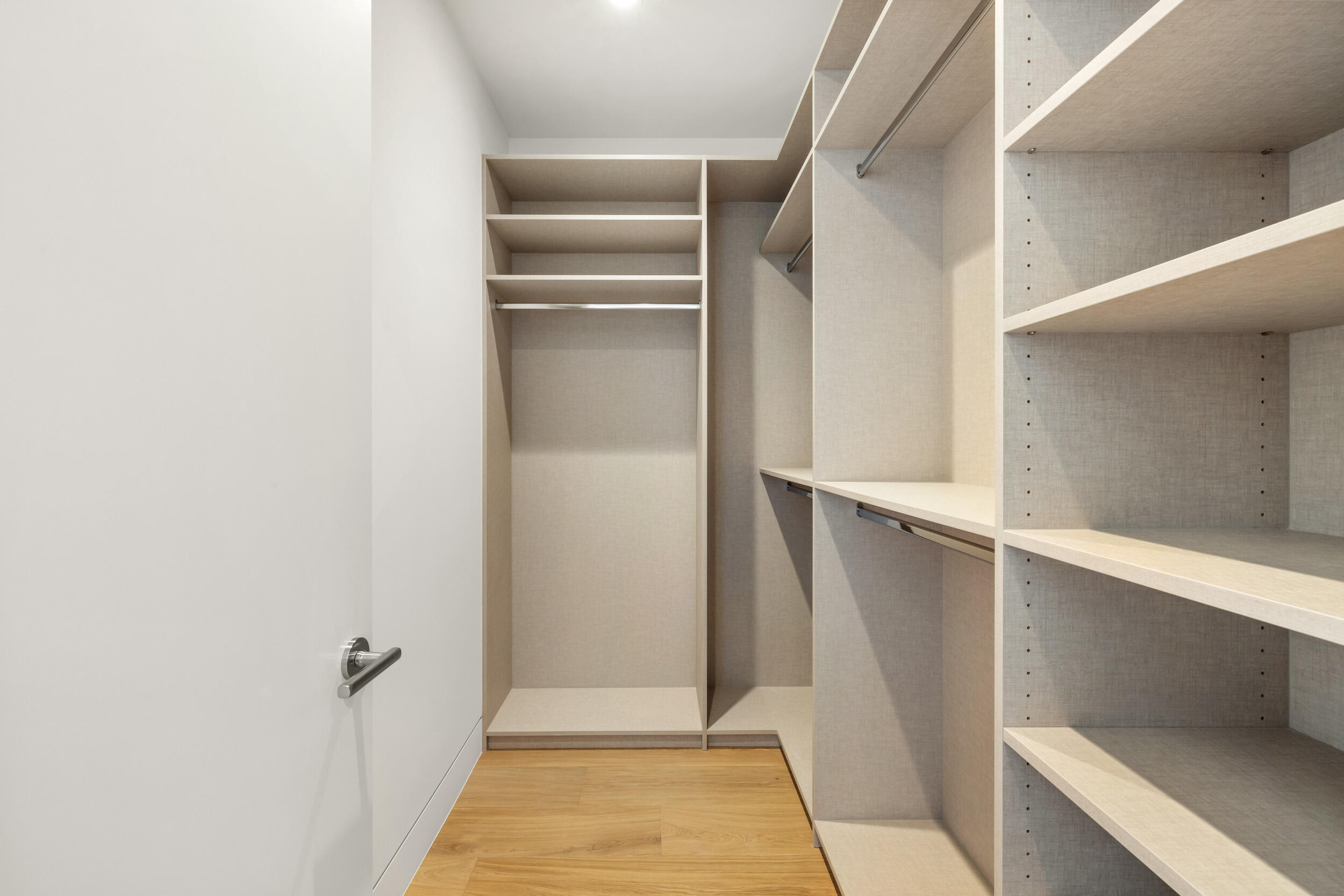 PANTHER NATIONAL AT AVENIR POD - Residential