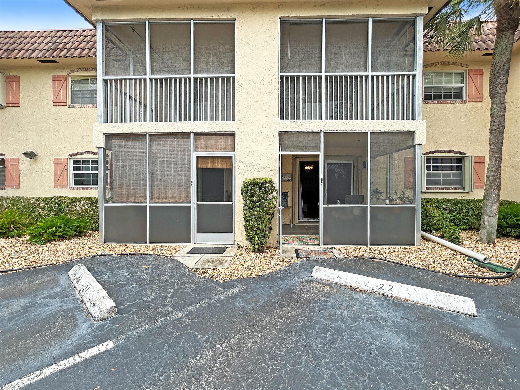 101 E Mcnab Road 107