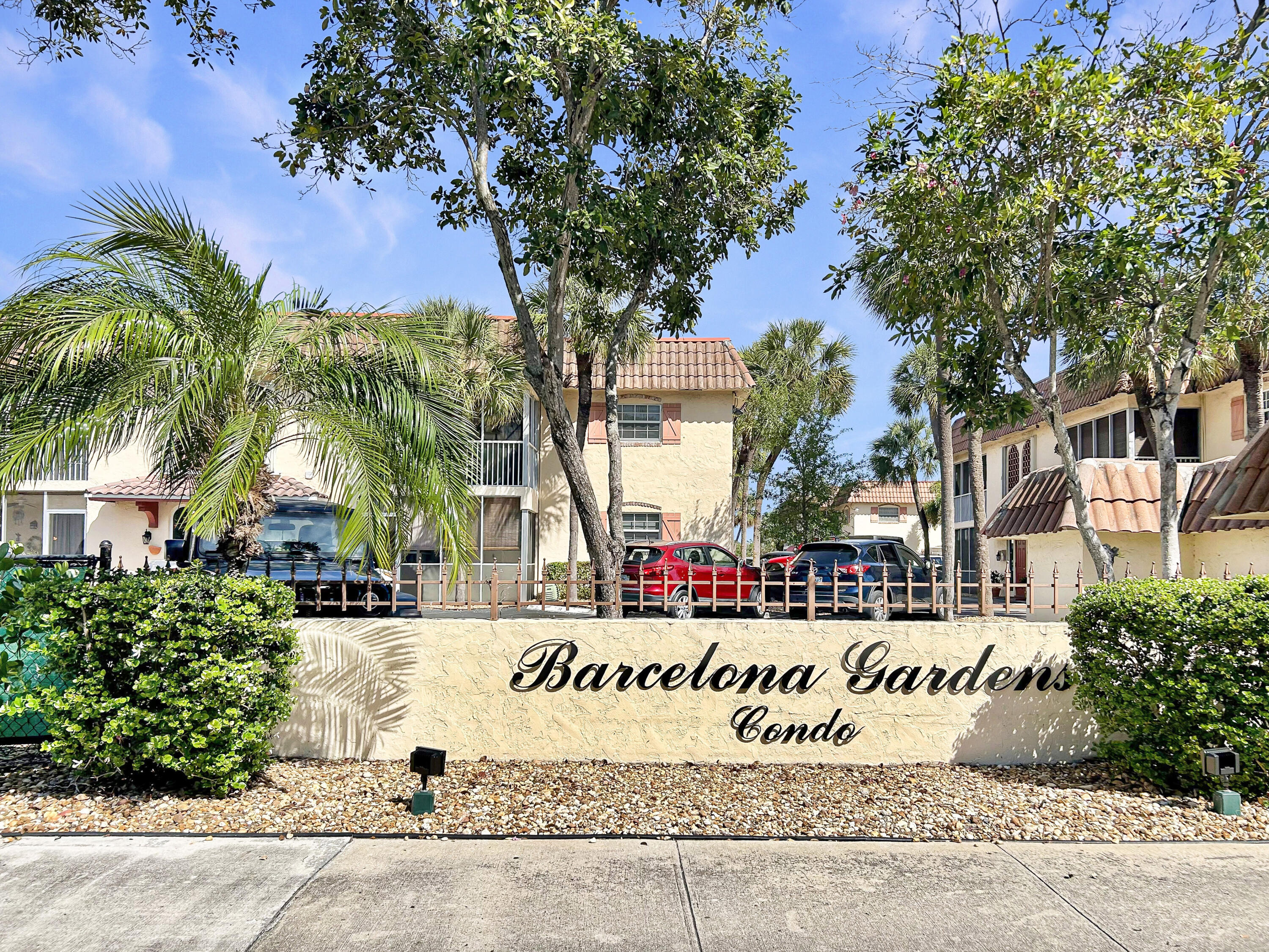 101 E Mcnab Road 107
