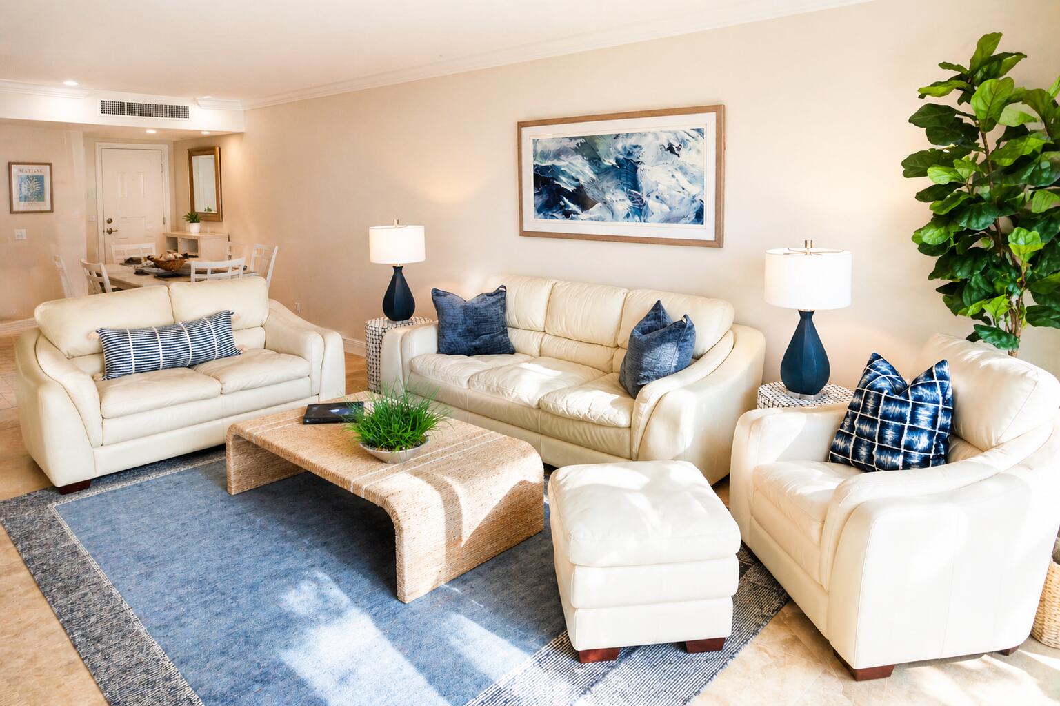 LAKE HARBOUR TOWERS - Residential