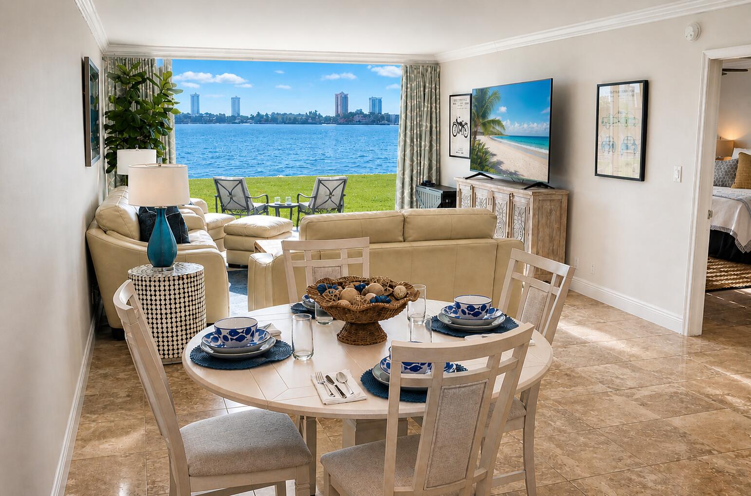LAKE HARBOUR TOWERS - Residential