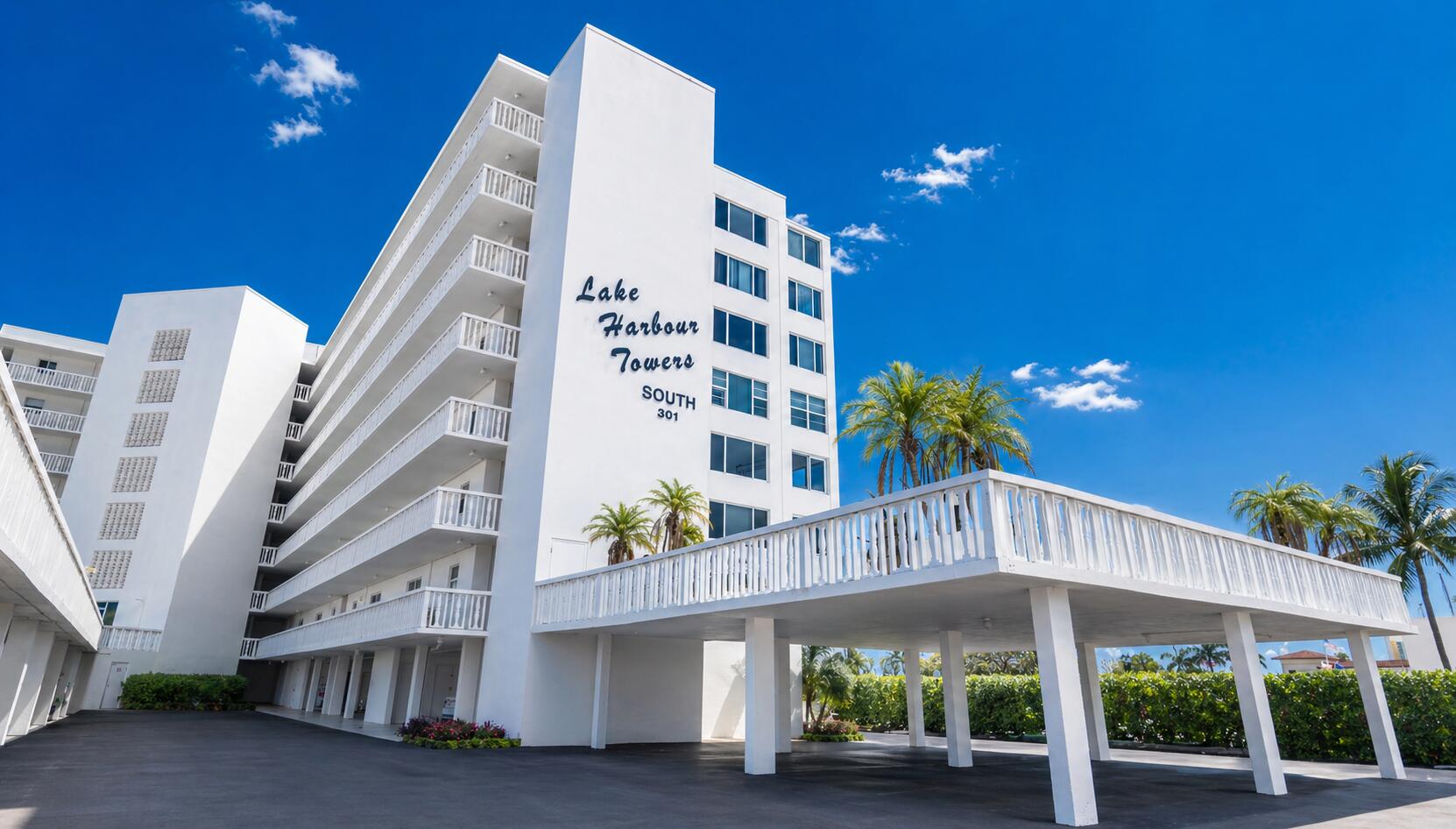 LAKE HARBOUR TOWERS - Residential