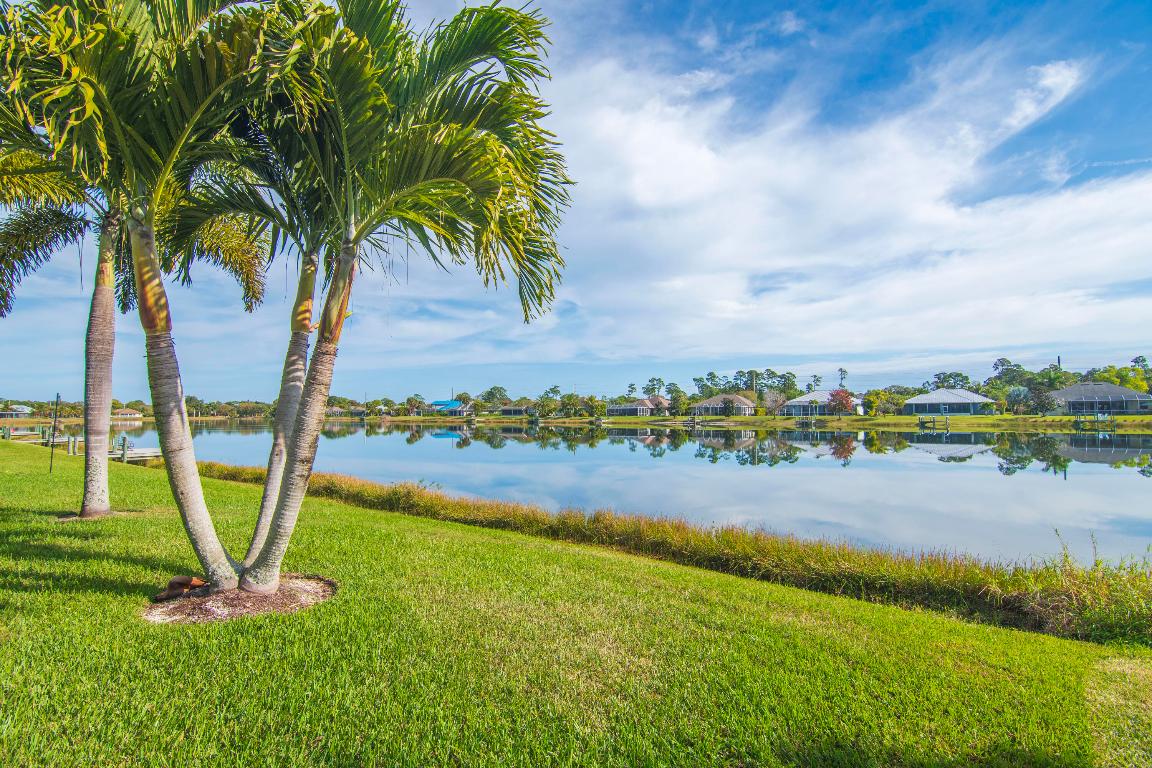 Cross Creek Lake Estates - Residential