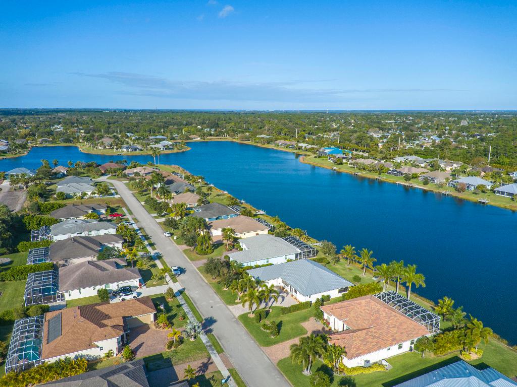 Cross Creek Lake Estates - Residential