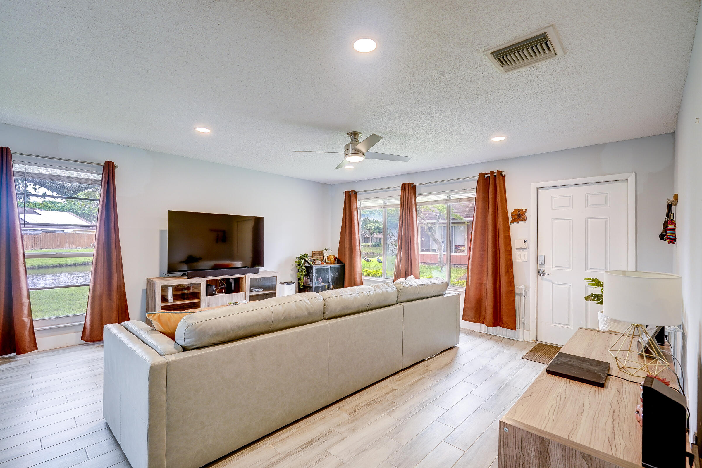 4851 Orleans Court D