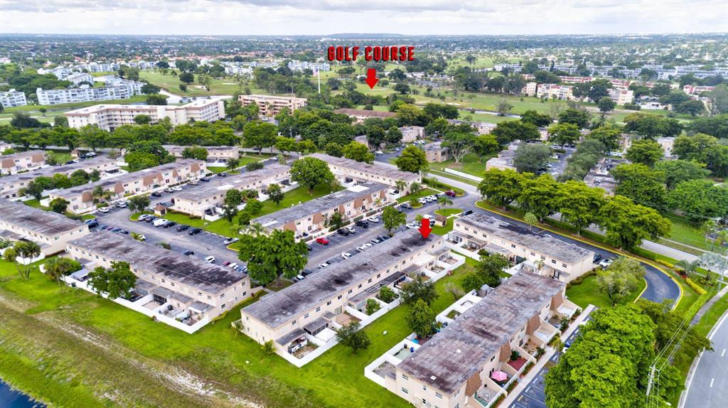 TOWNHOUSES OF ORIOLE - Residential