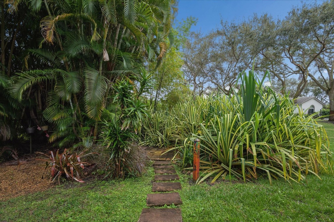 The Sticks 111-12 B - Residential