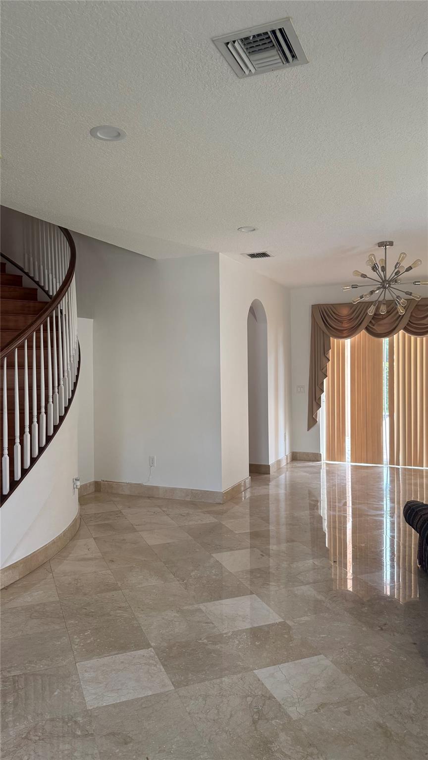 Sessa Eight 168-2 B - Residential Lease