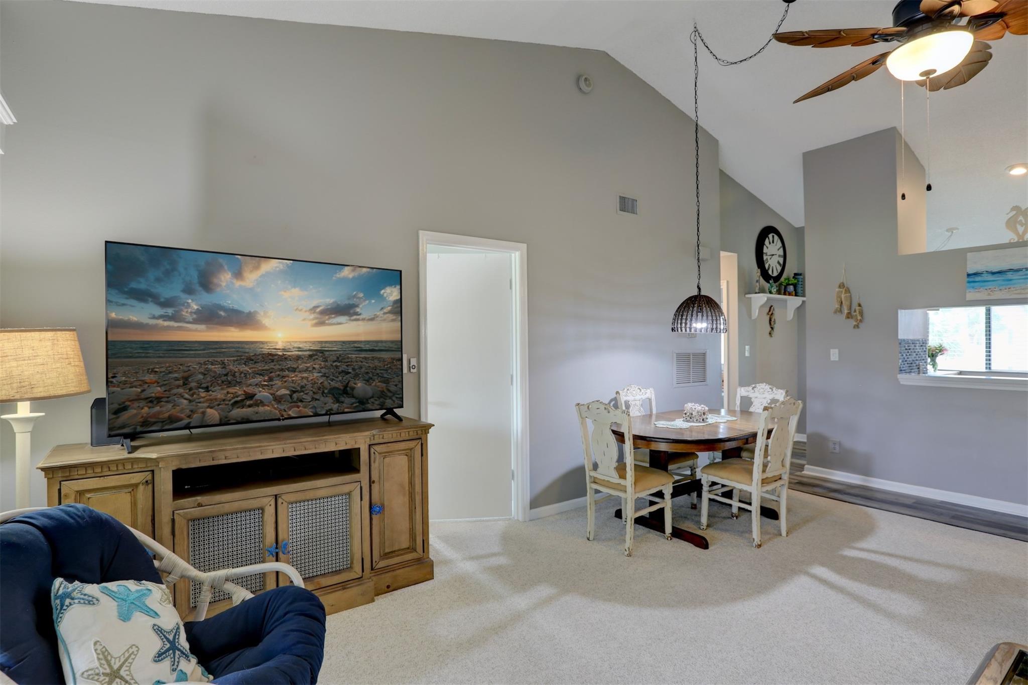 Pelican Pointe - Residential