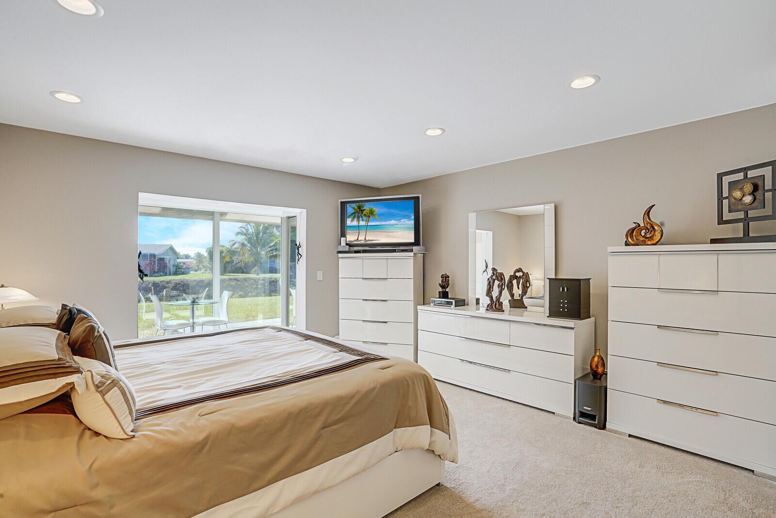 Huntington Pointe - Residential