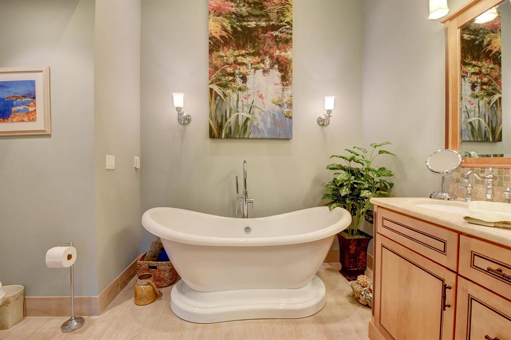 LAKESHORE NORTH - Residential