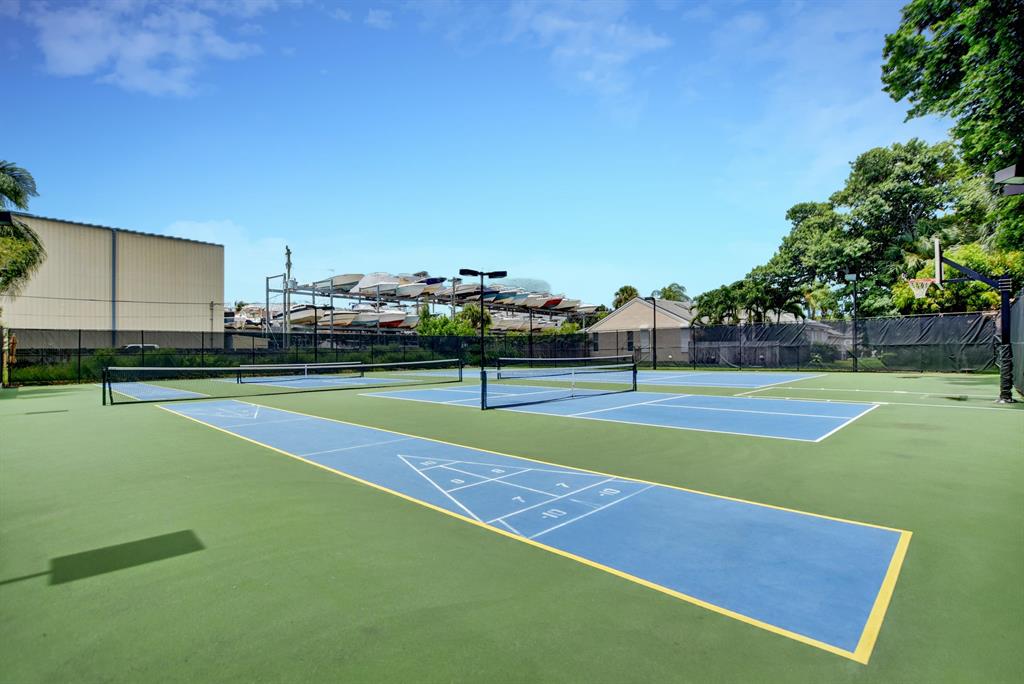 LAKESHORE NORTH - Residential