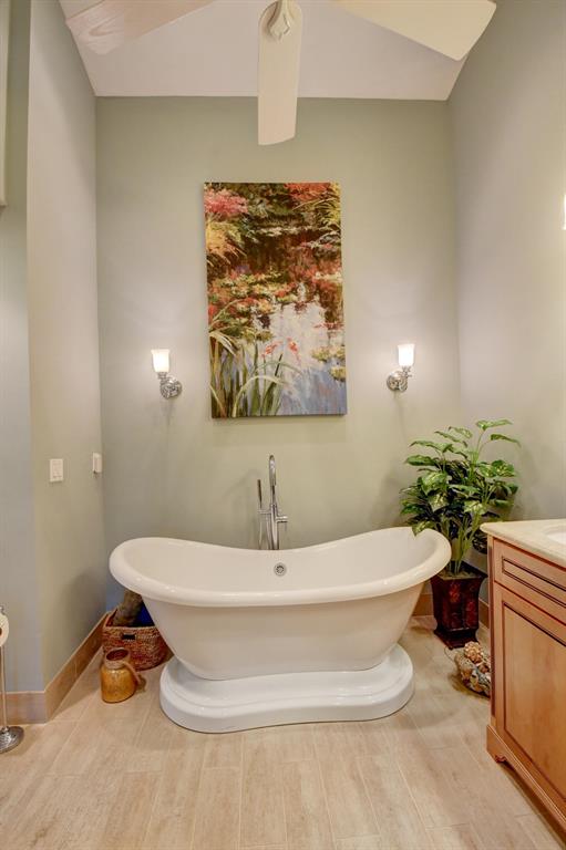 LAKESHORE NORTH - Residential