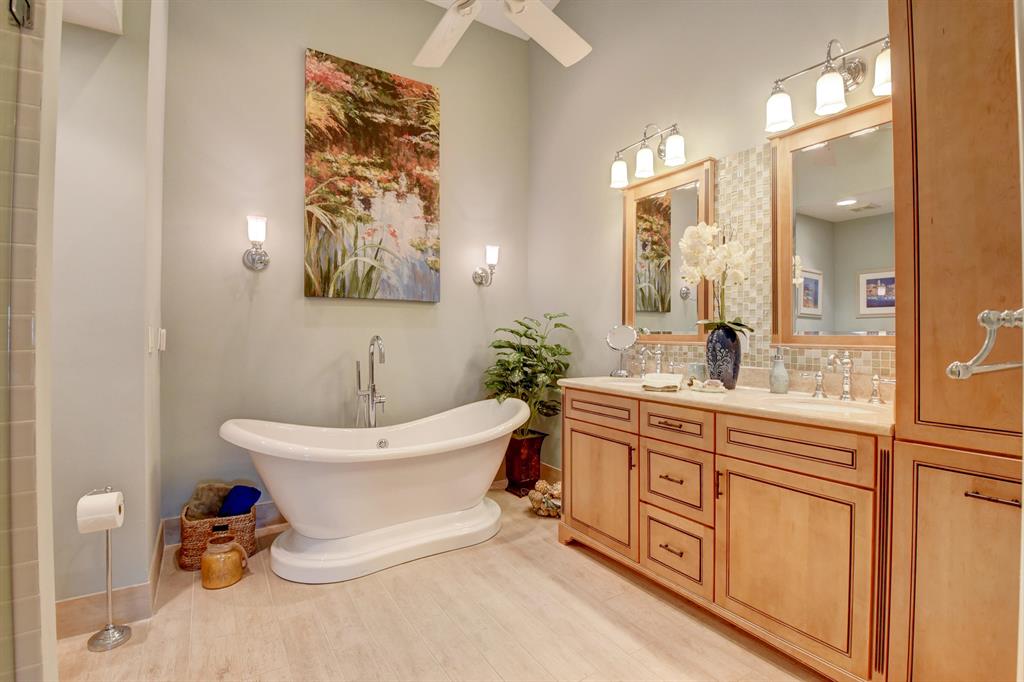 LAKESHORE NORTH - Residential