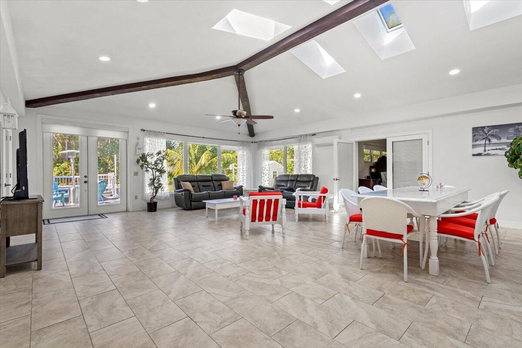 Photo of 2022 SE Hanford Road E, Port Saint Lucie, FL 34952 (MLS # R11042626)