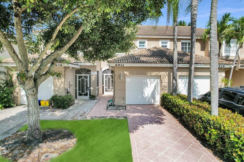 Photo of 6912 Brook Hollow Road Rd, Lake Worth, FL 33467 (MLS # R10806732)