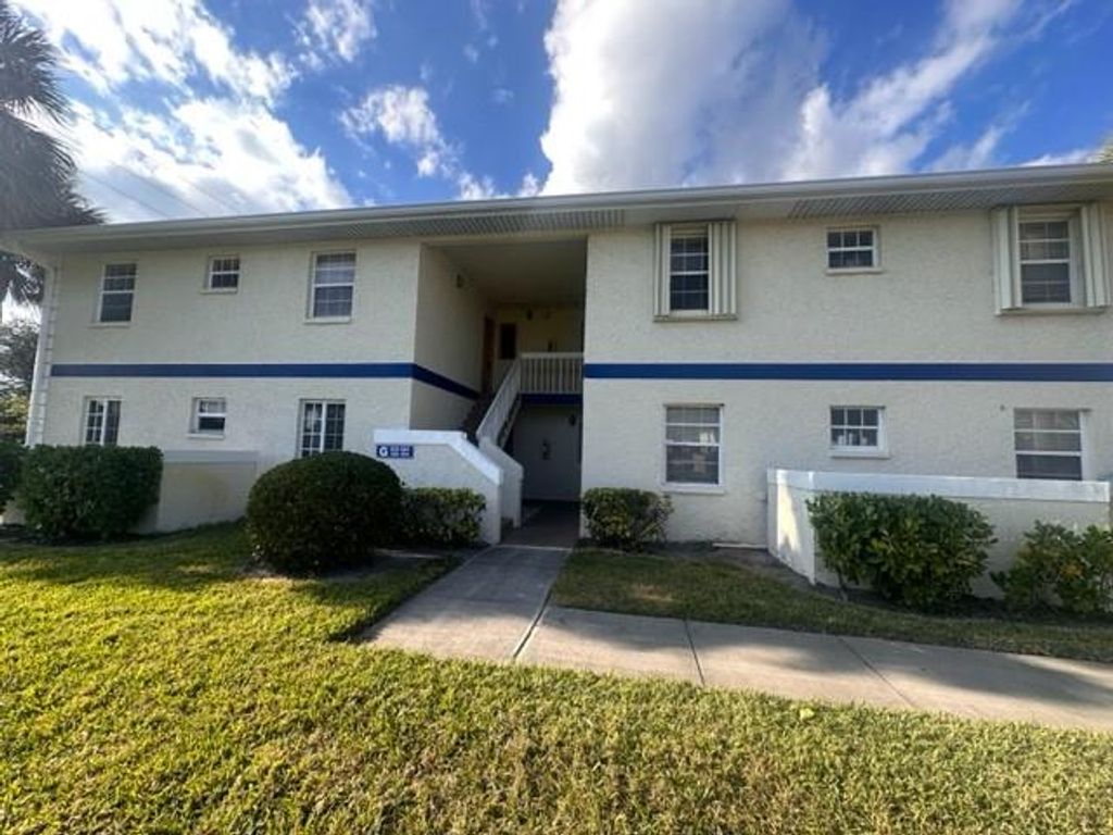 Photo of 1516 SE Royal Green Circle #G202, Port Saint Lucie, FL 34952 (MLS # F10425756)