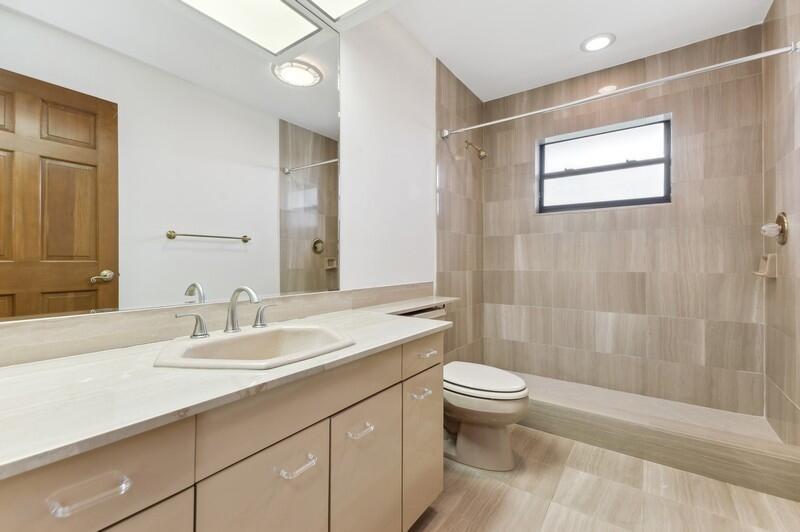 DELRAY ISLE - Residential