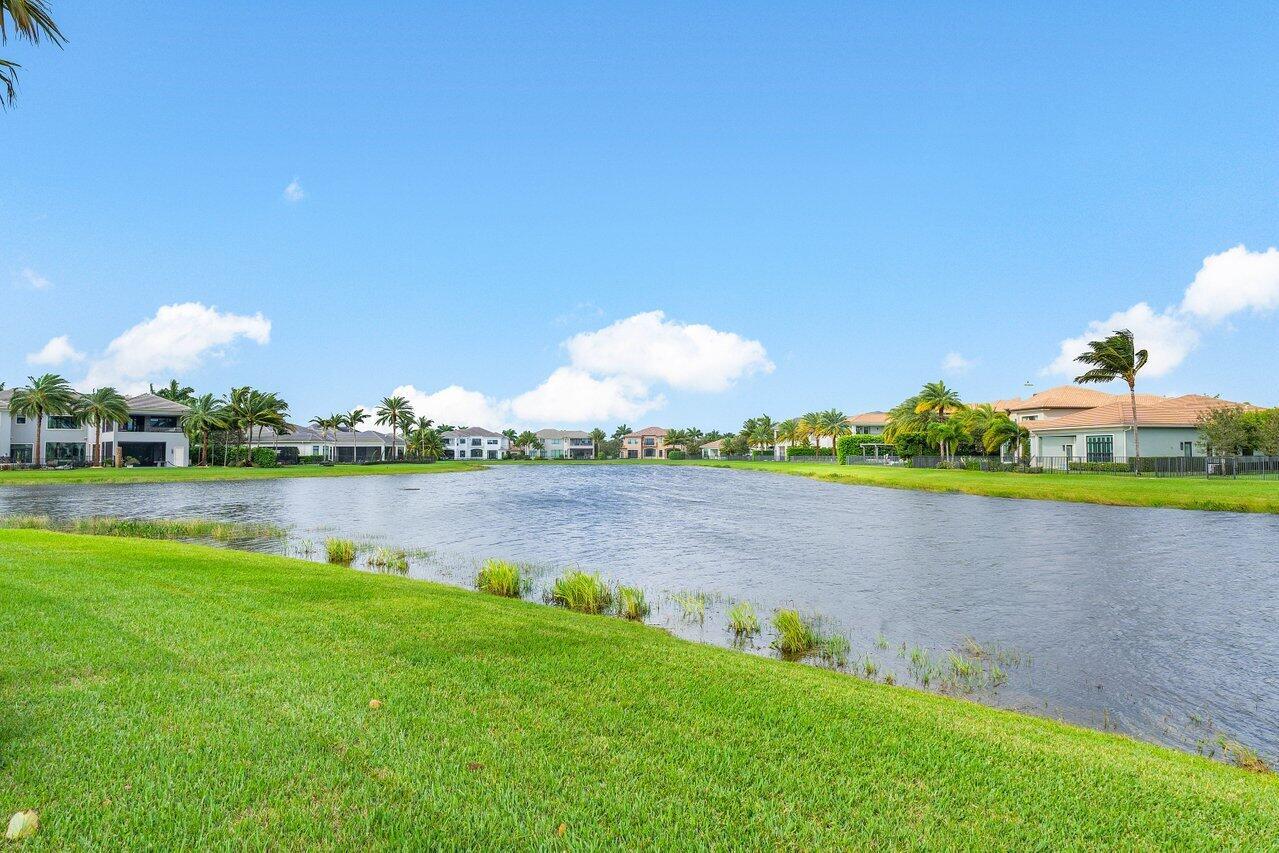 Seven Bridges - Residential