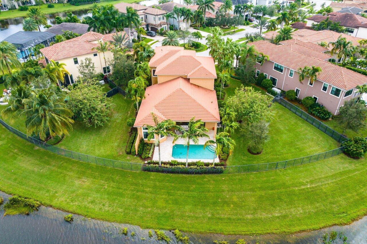 Seven Bridges - Residential