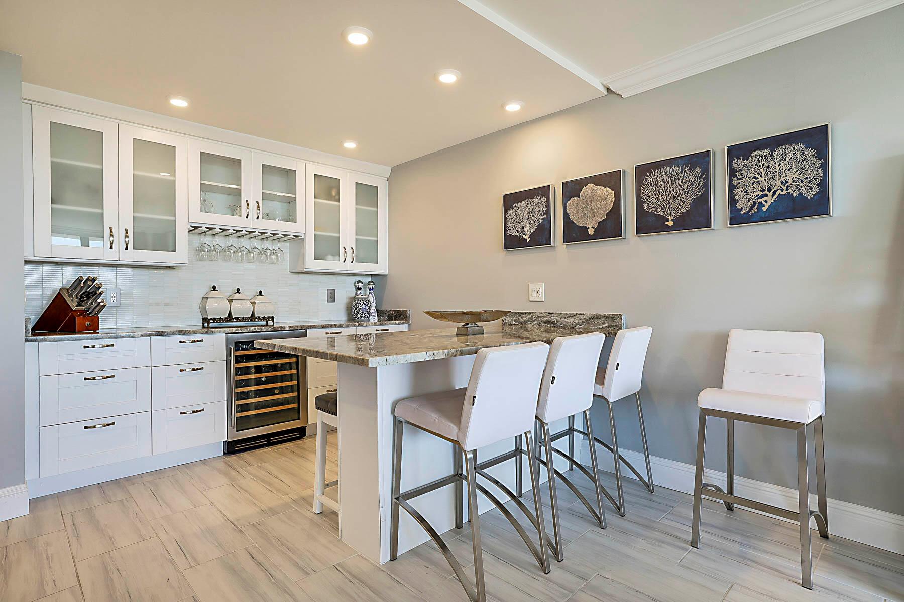 BOCA TOWERS CONDO PORTION - Residential