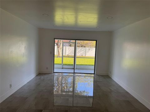 5515 Lakewood Circle 115 Margate FL 33063