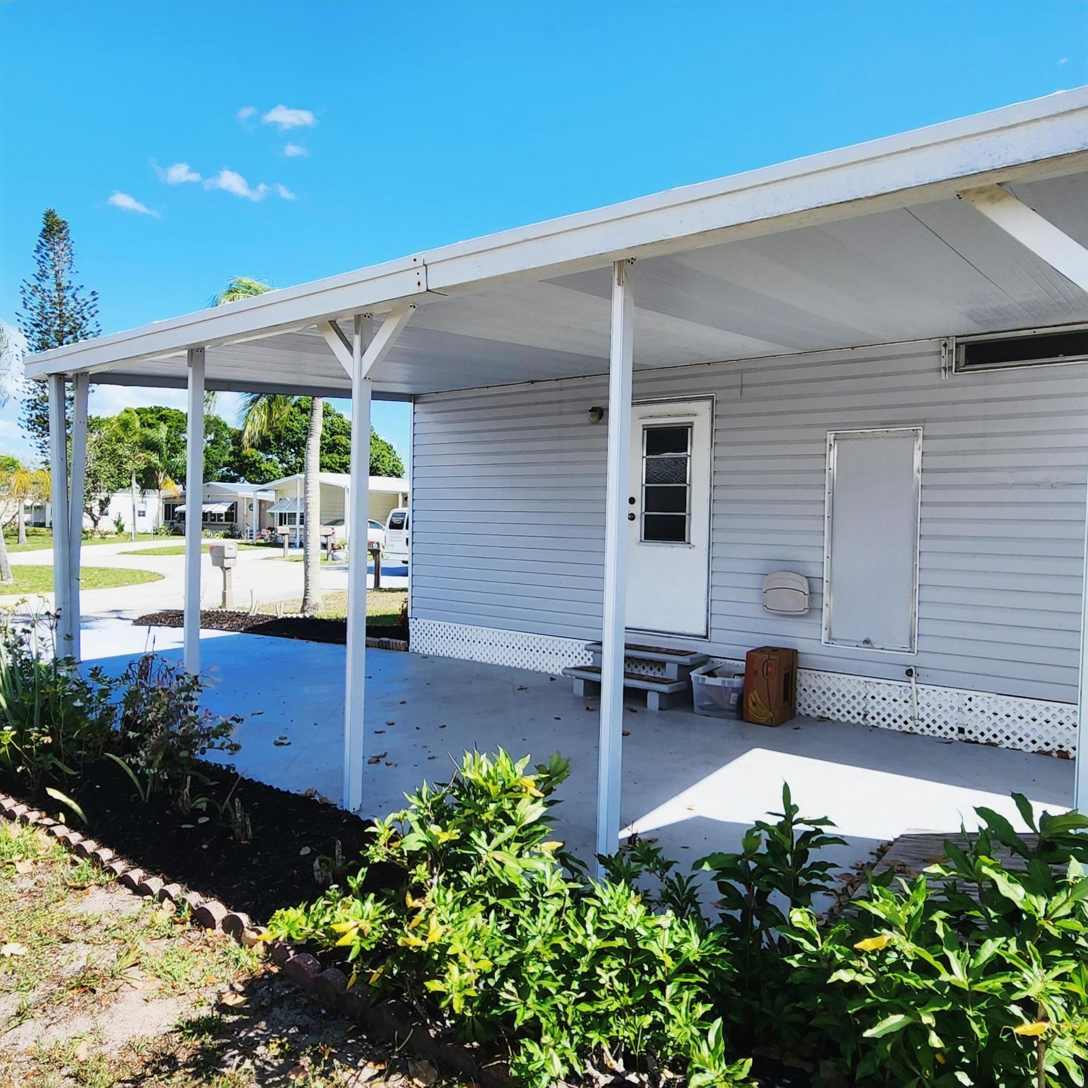 Spanish Lakes Golf Village - Residential