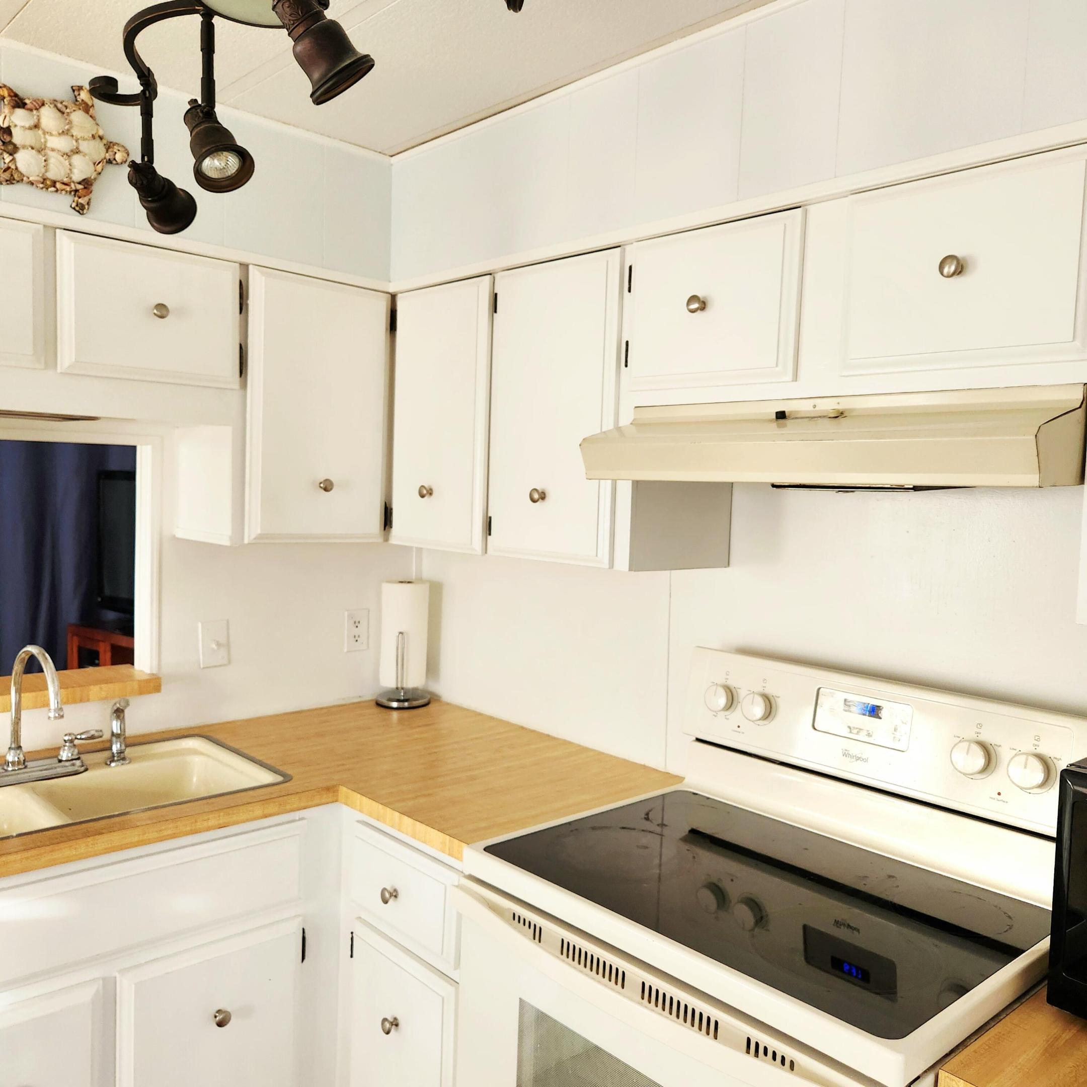 Spanish Lakes Golf Village - Residential