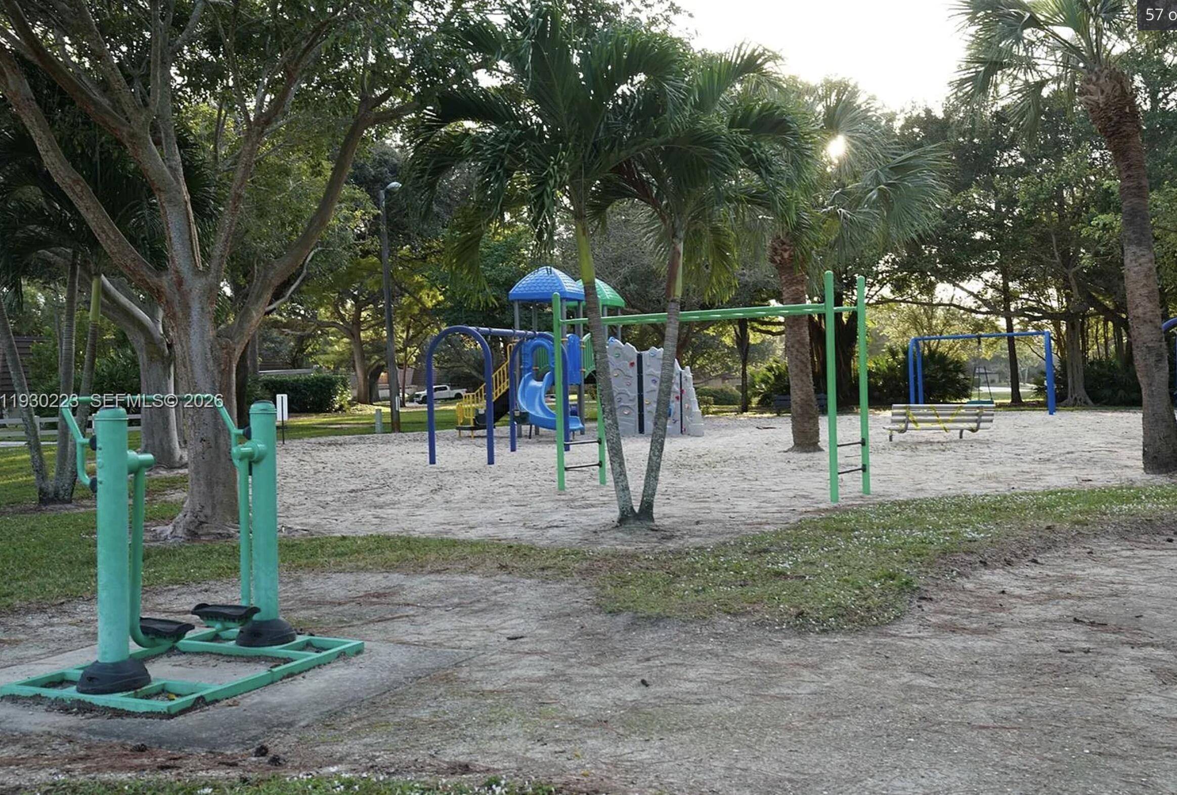 GARDEN LAKES AND GARDEN SQUARE SHOPS - Residential