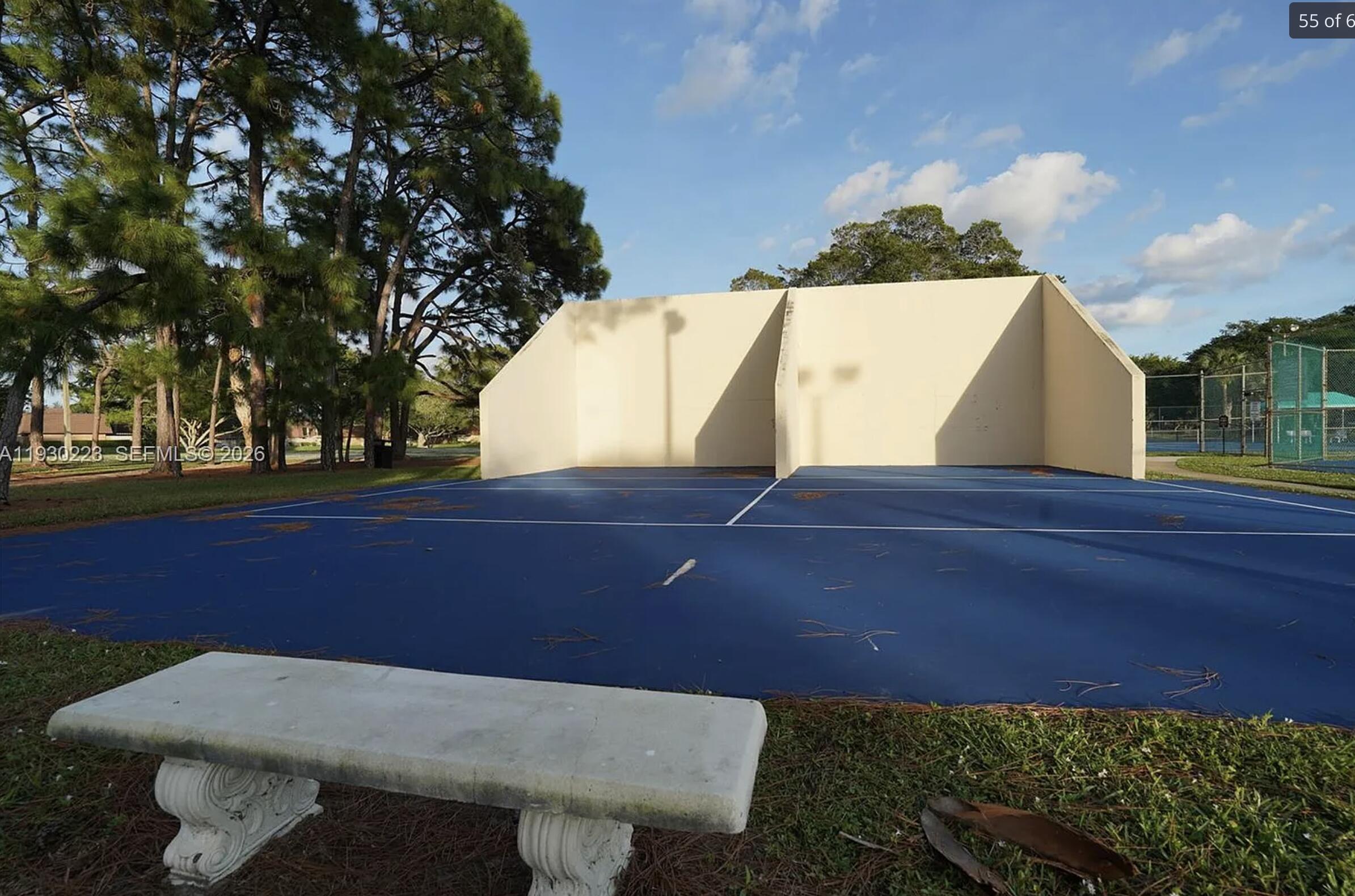 GARDEN LAKES AND GARDEN SQUARE SHOPS - Residential