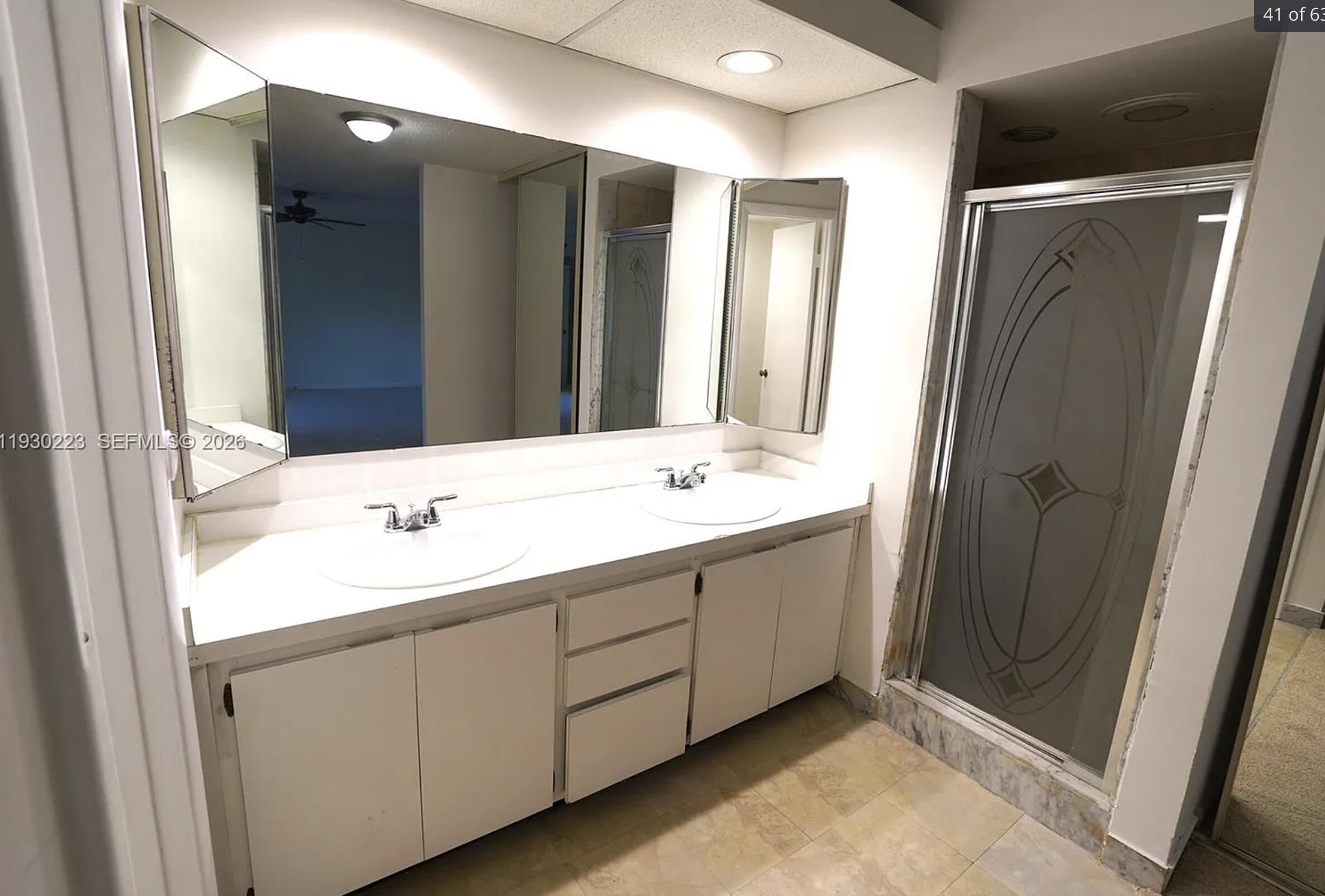 GARDEN LAKES AND GARDEN SQUARE SHOPS - Residential