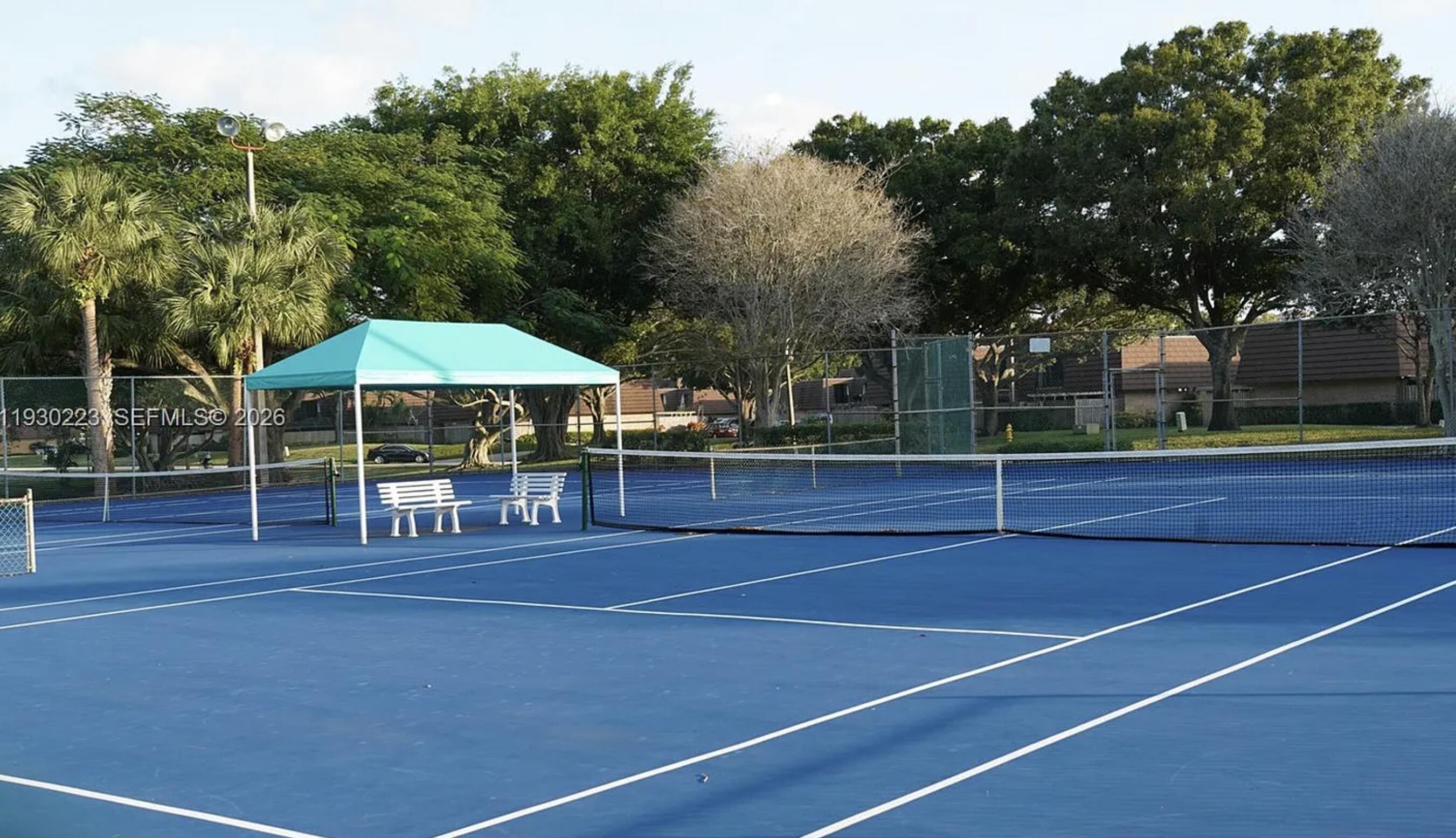 GARDEN LAKES AND GARDEN SQUARE SHOPS - Residential