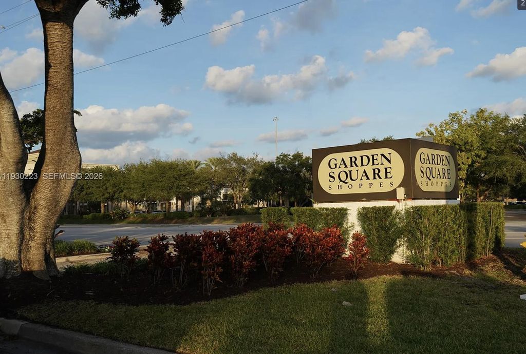 Photo of 2427 24th Lane, Palm Beach Gardens, FL 33418 (MLS # B26001878)