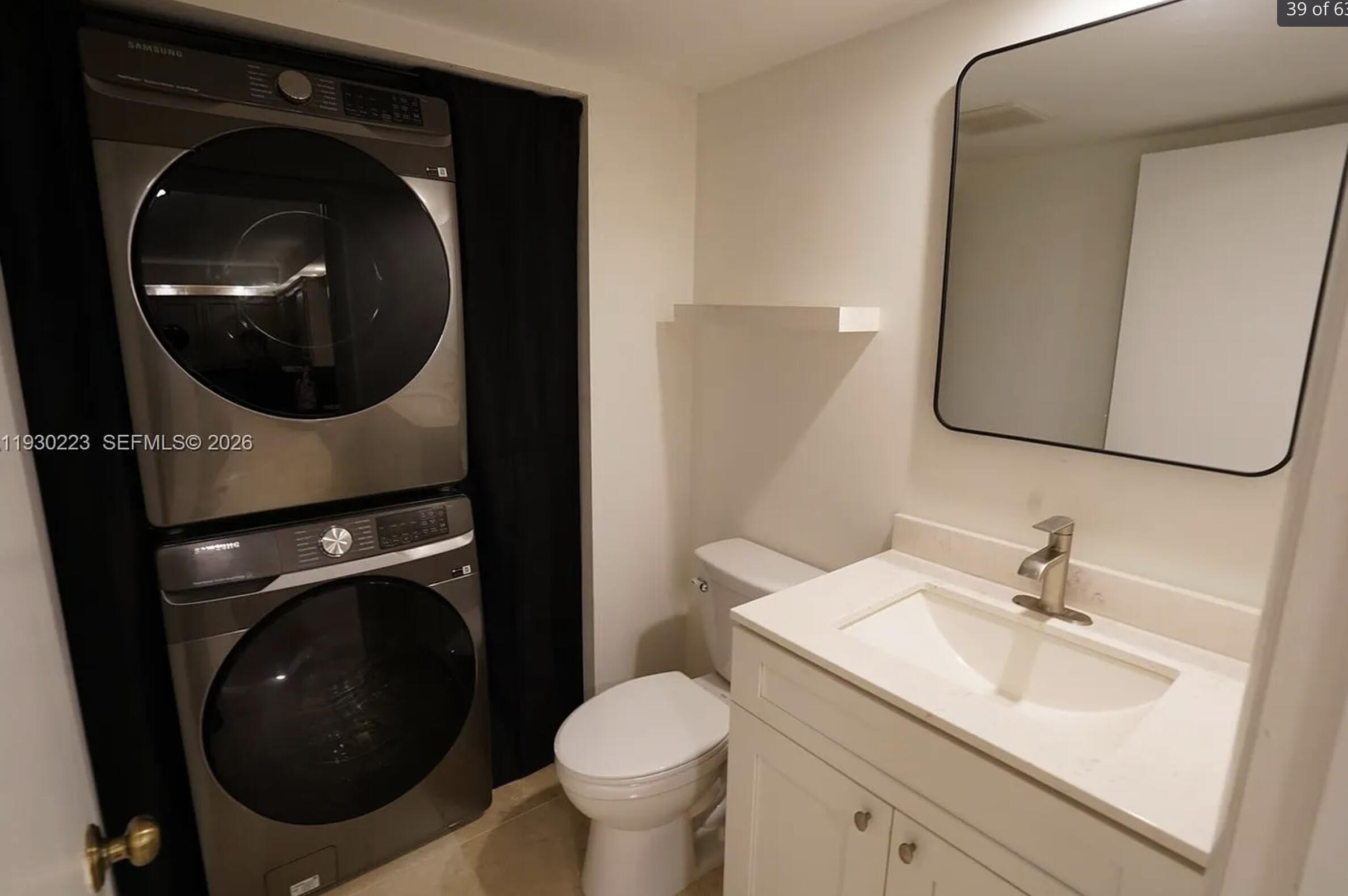 GARDEN LAKES AND GARDEN SQUARE SHOPS - Residential