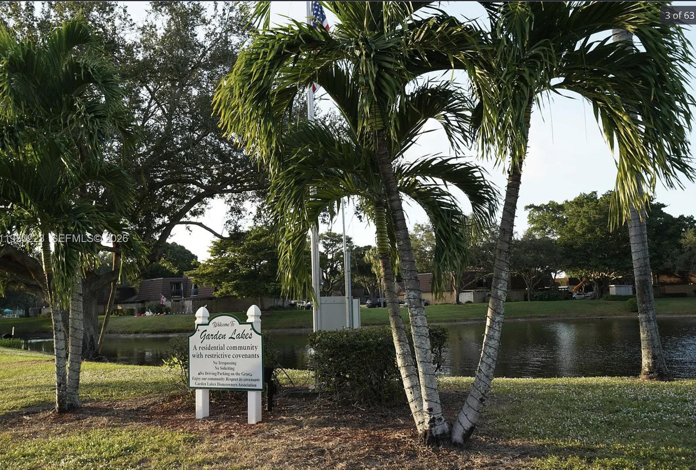 GARDEN LAKES AND GARDEN SQUARE SHOPS - Residential