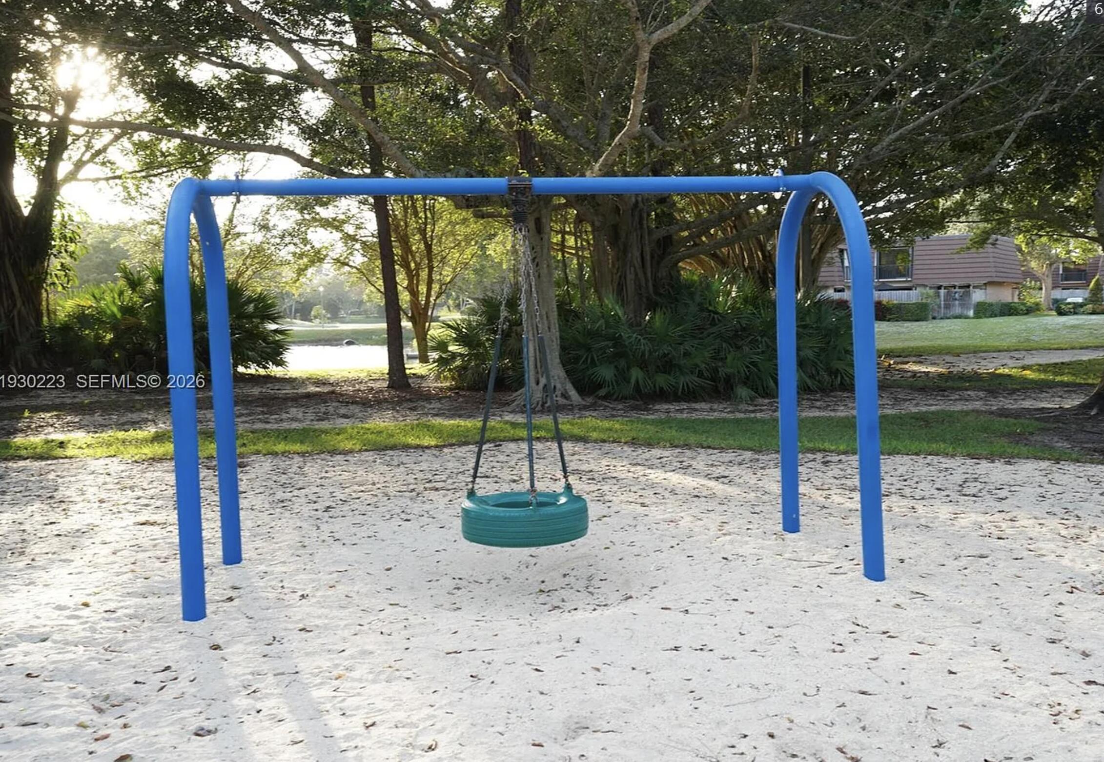 GARDEN LAKES AND GARDEN SQUARE SHOPS - Residential