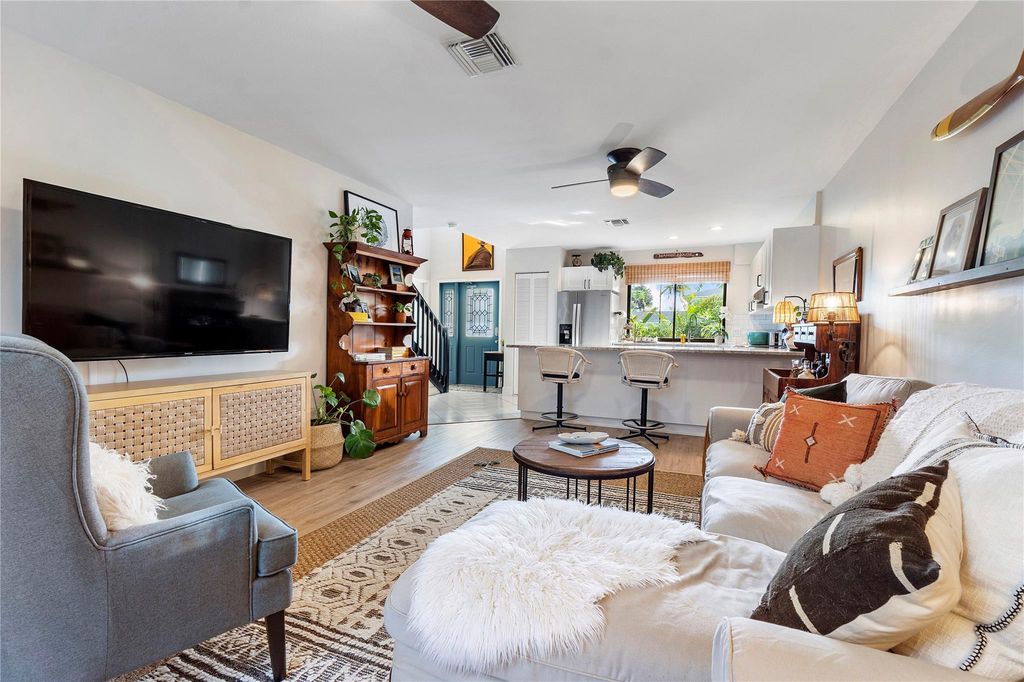 Photo of 326 W Pine Street #20, Lantana, FL 33462 (MLS # F10483122)