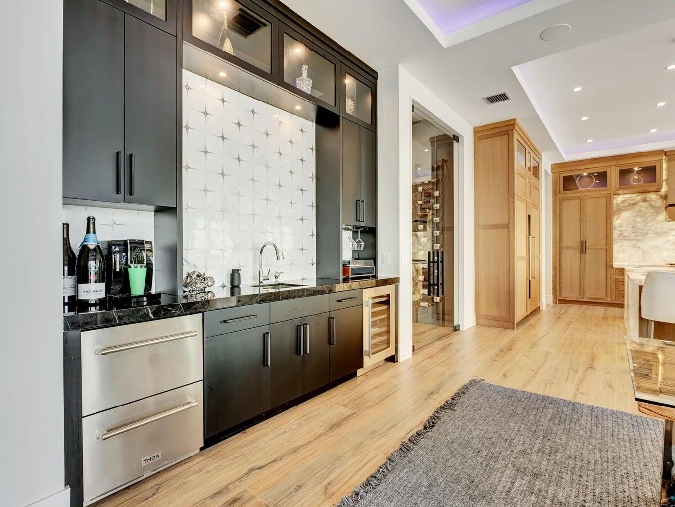 YACHT CLUB ADDITION - Residential